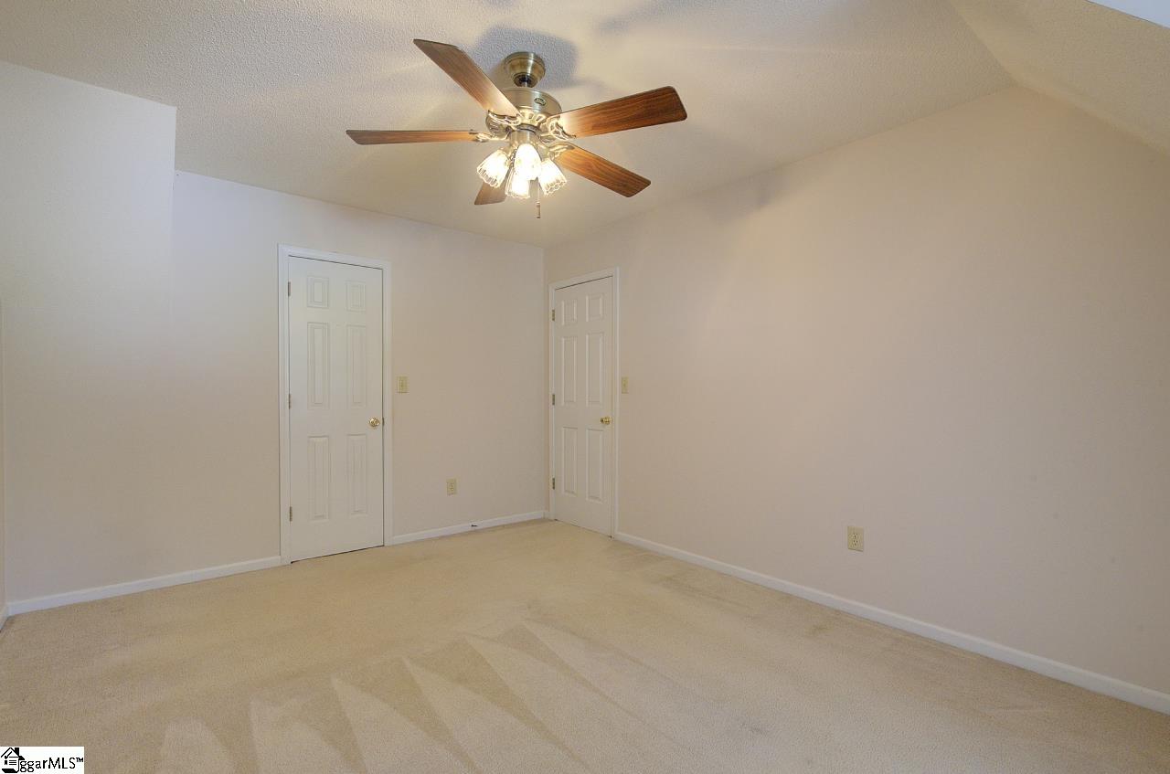 117 W Fall River Way Property Photo 28