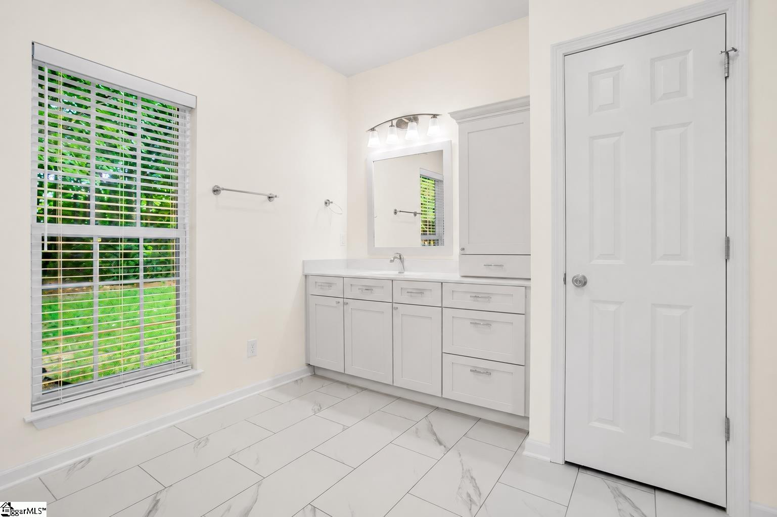 15 Meadow Rose Drive Property Photo 7