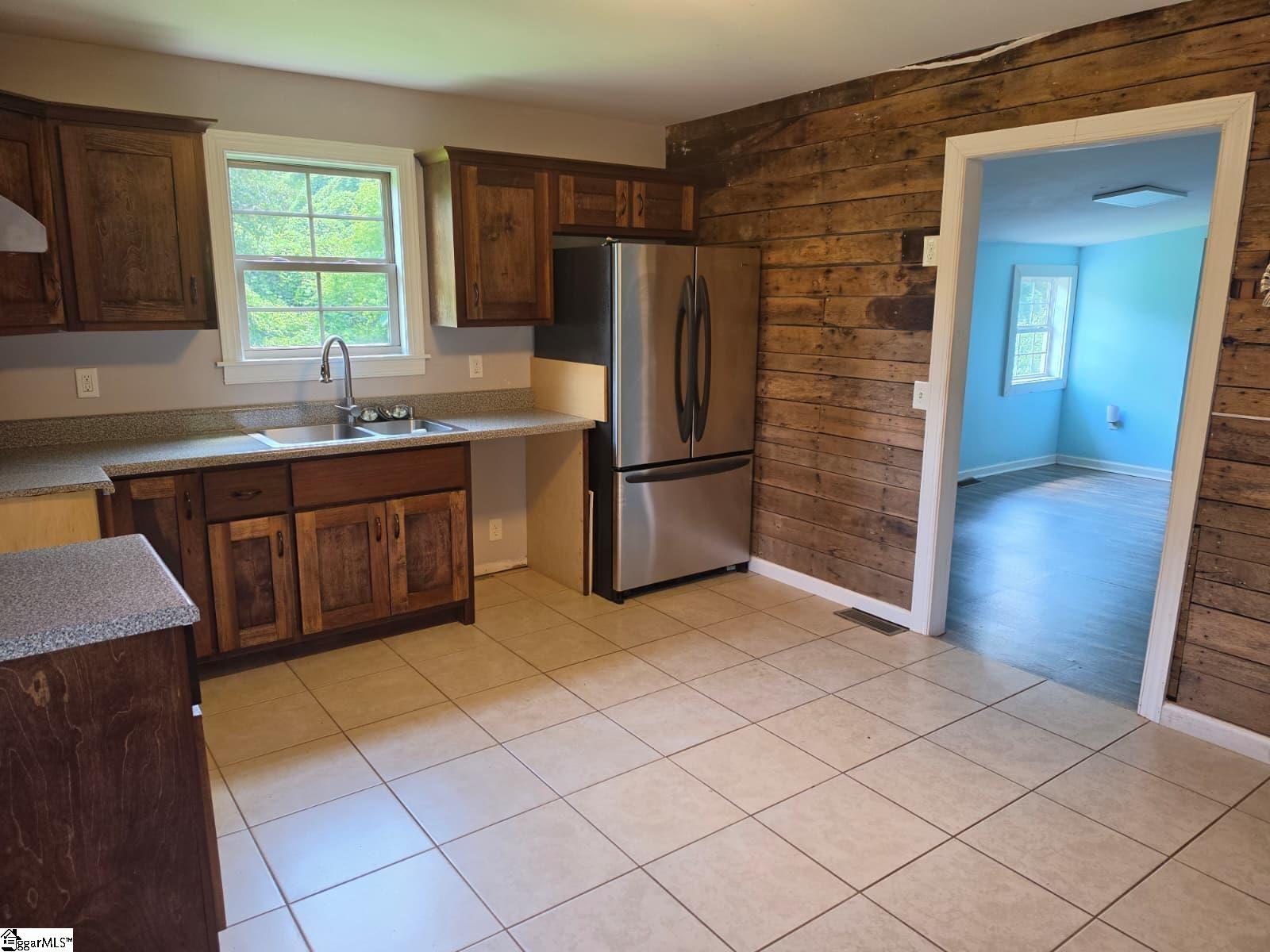 258 Bates Crossing Road Property Photo 6