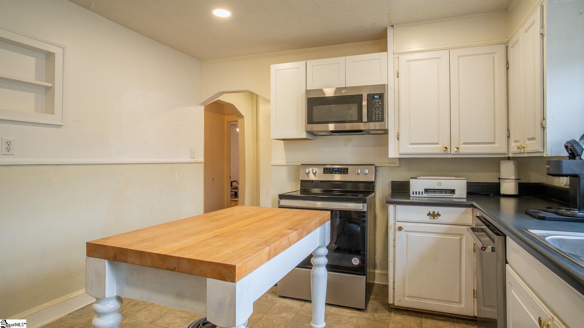 405 Perry Road Property Photo 11