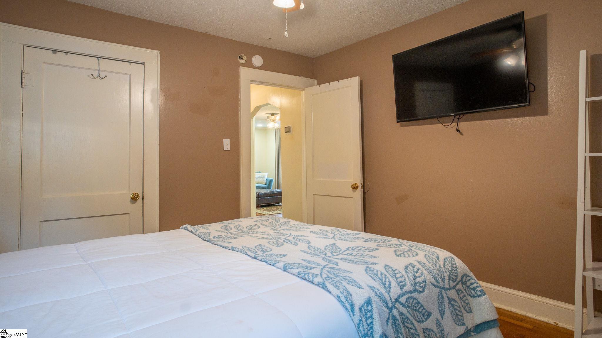 405 Perry Road Property Photo 16