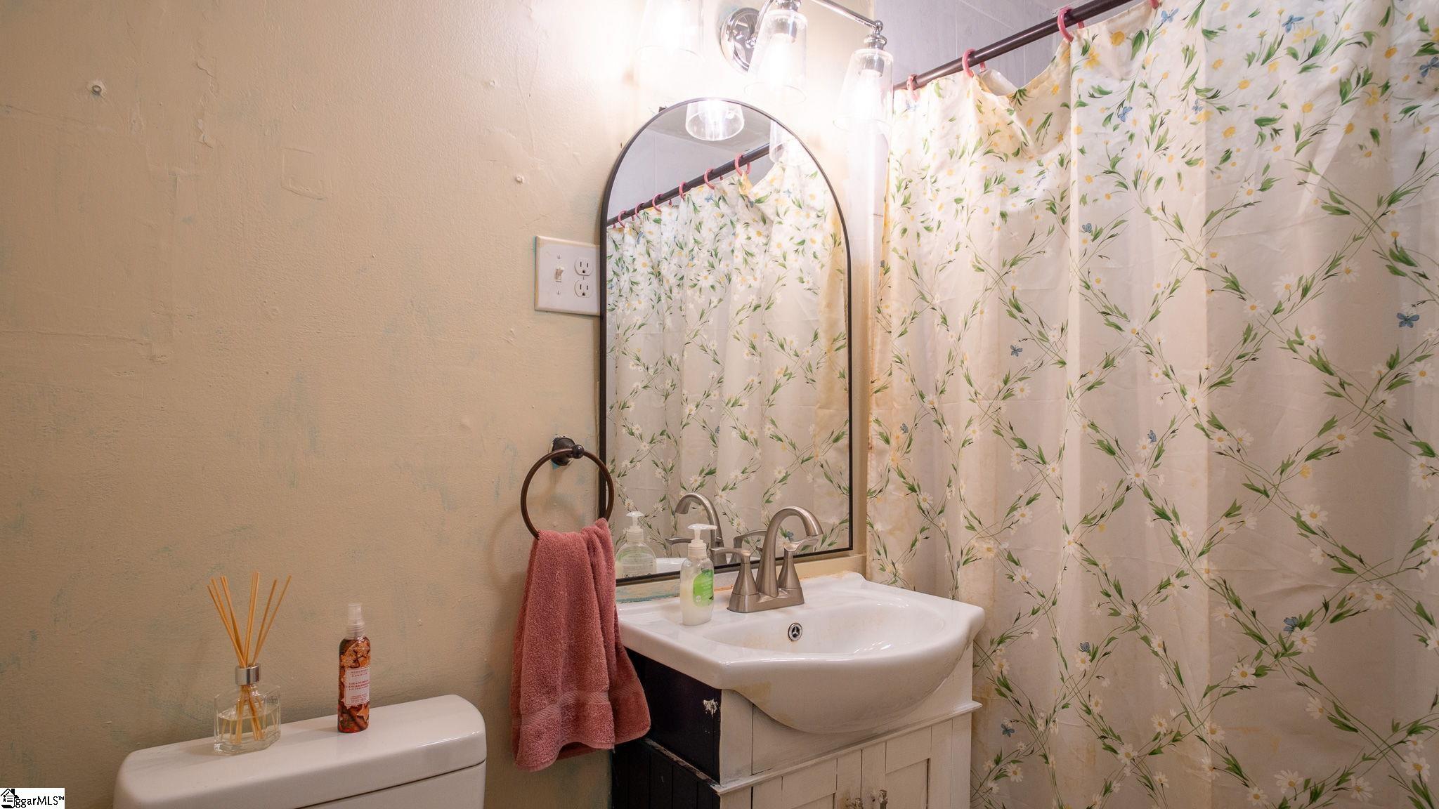 405 Perry Road Property Photo 18
