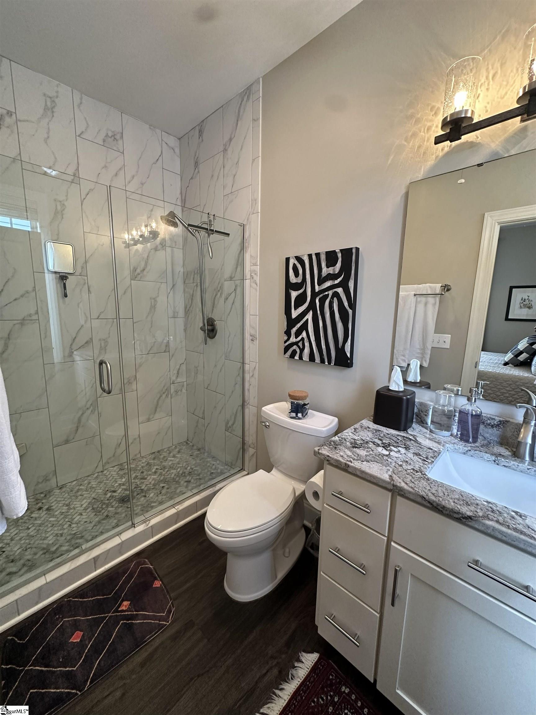 323 Arlington Avenue Property Photo 17