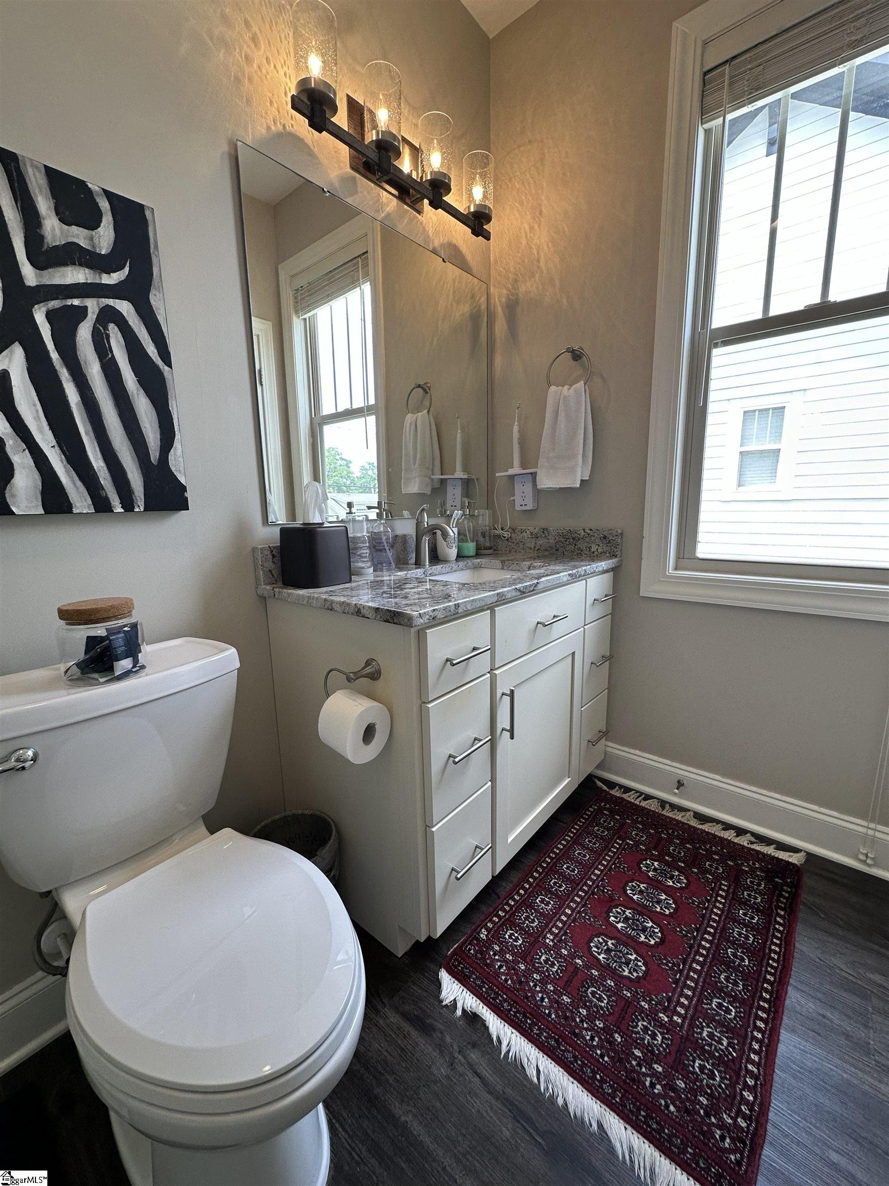 323 Arlington Avenue Property Photo 18