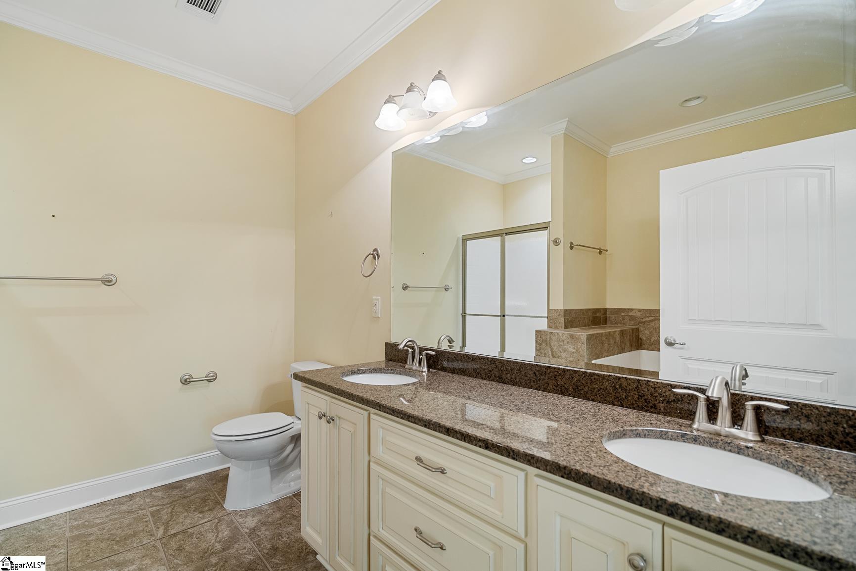 77 Hillsborough Drive Property Photo 25