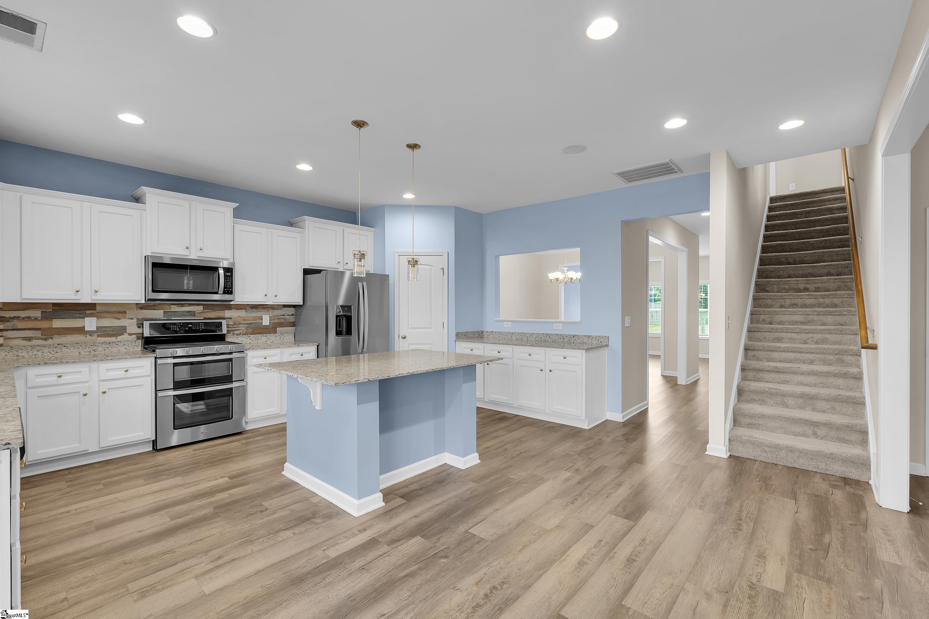 105 Viewmont Drive Property Photo 19