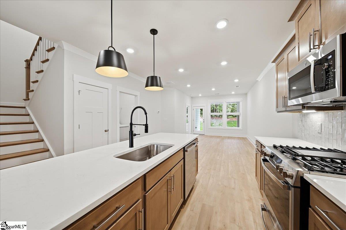 6 Otello Way Property Photo 8