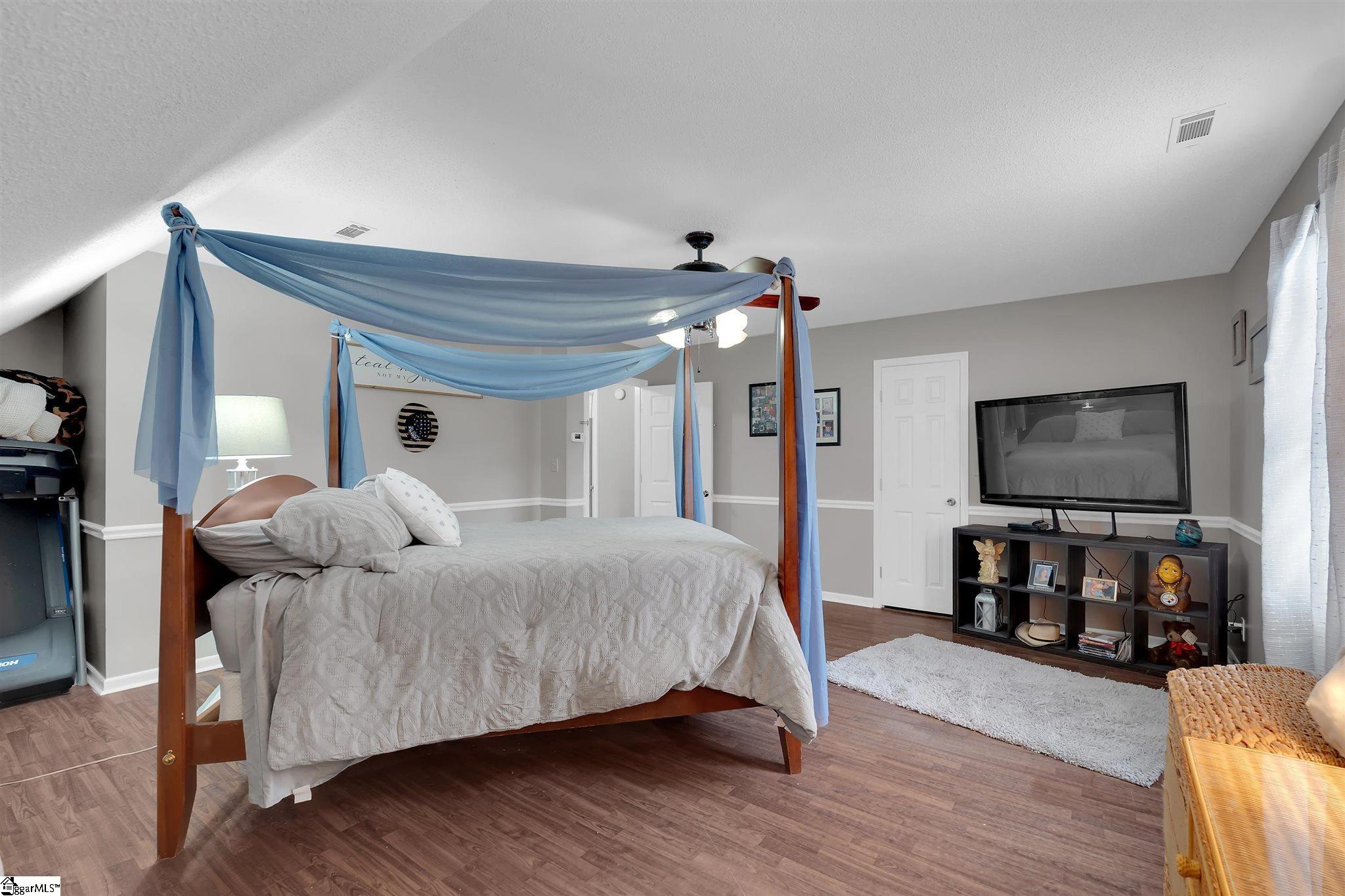 102 Cone Drive Property Photo 17