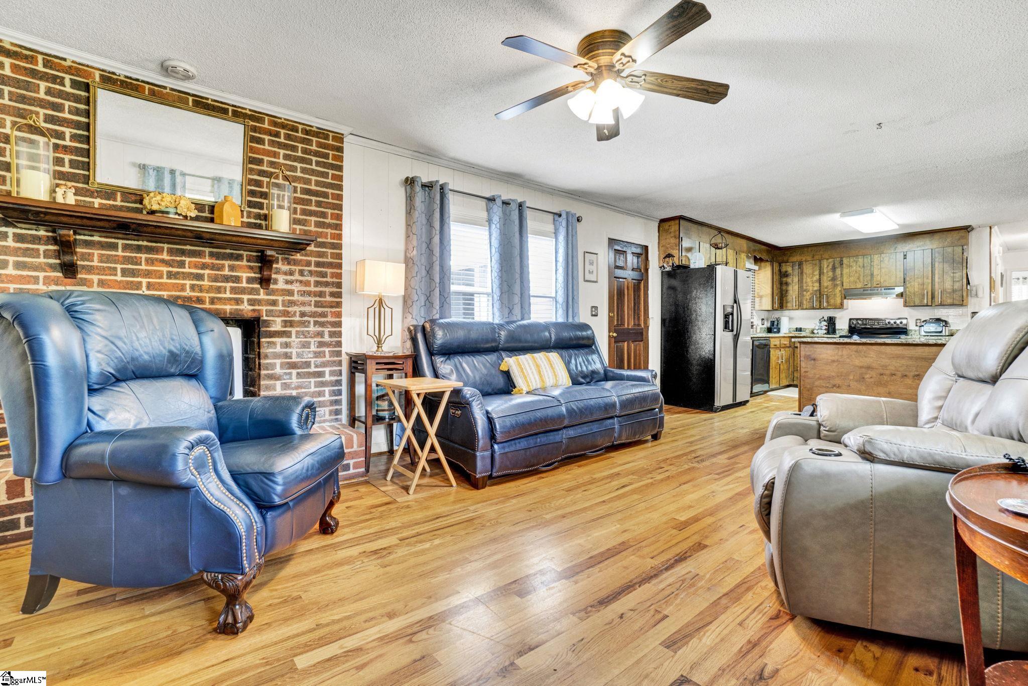 1154 Sandy Spring Road Property Photo 2
