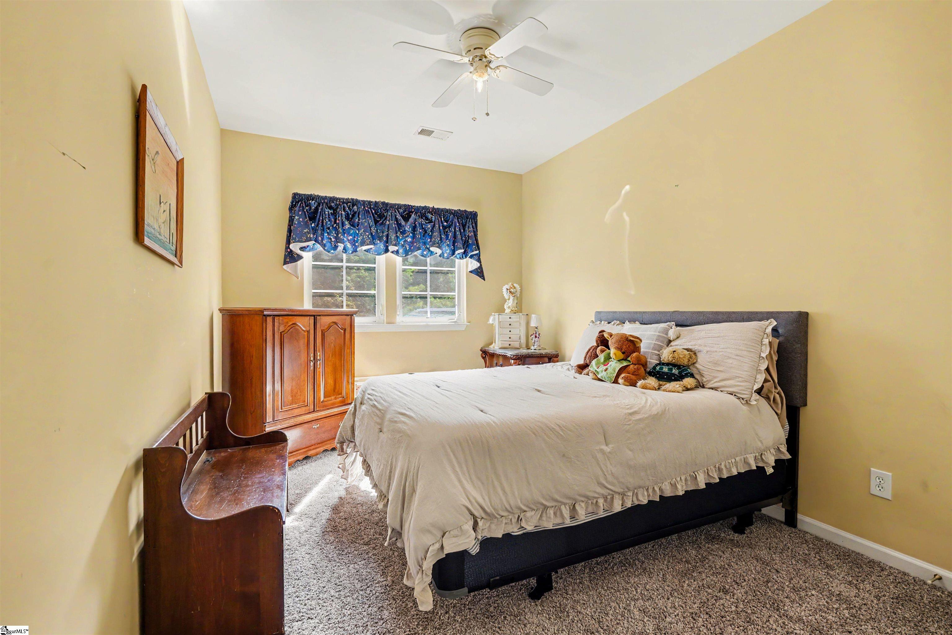 320 Selden Way Property Photo 20