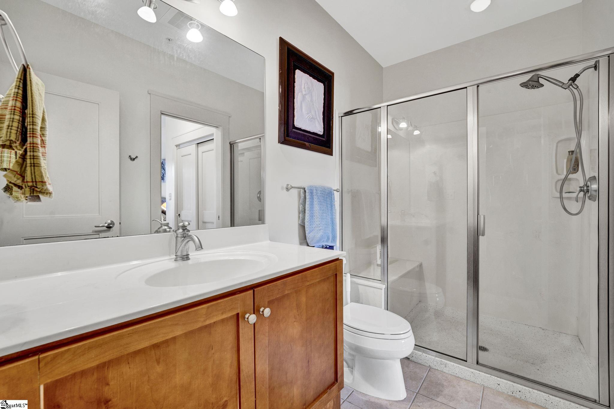 155 Riverplace Property Photo 18
