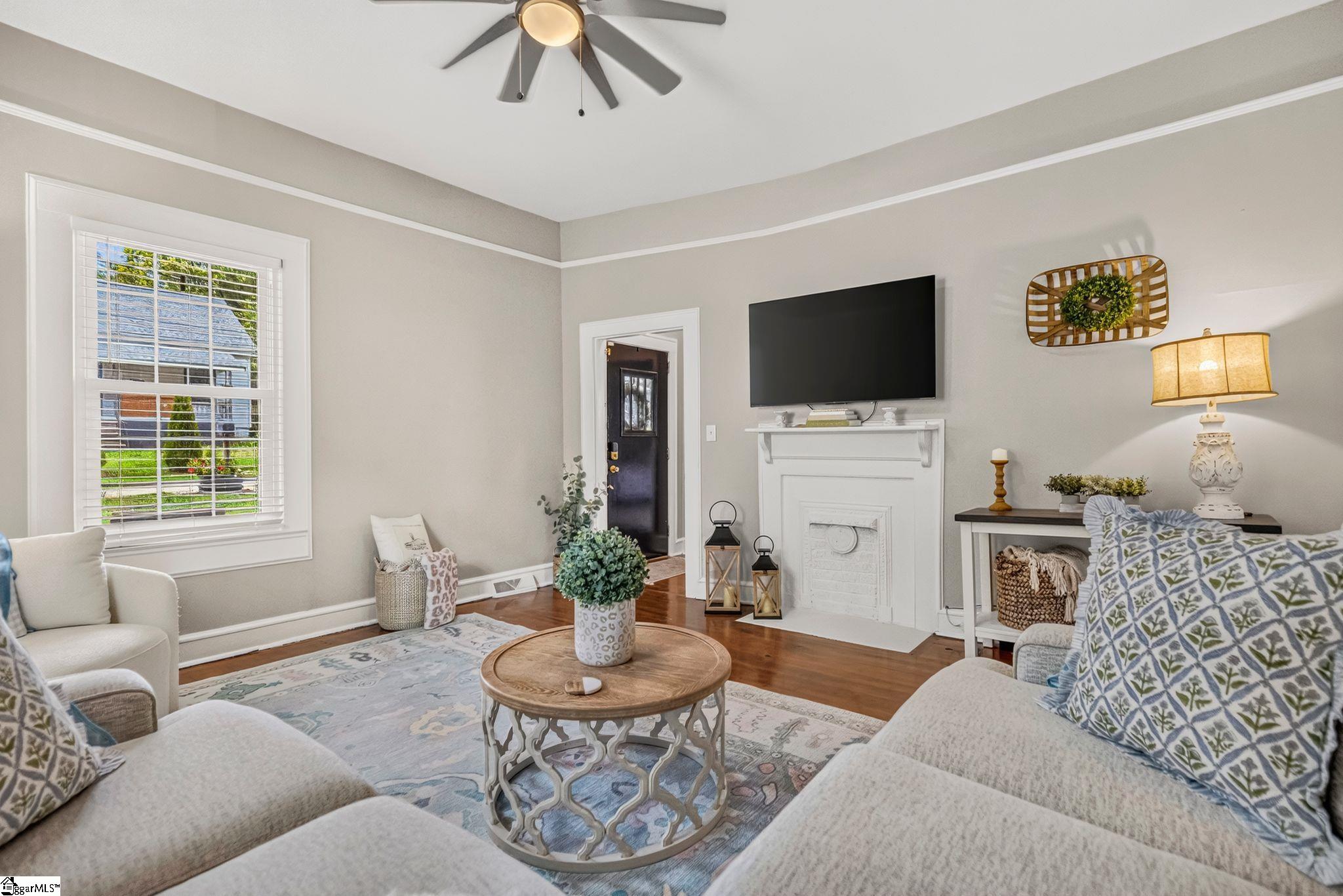 207 Woodside Circle Property Photo 7