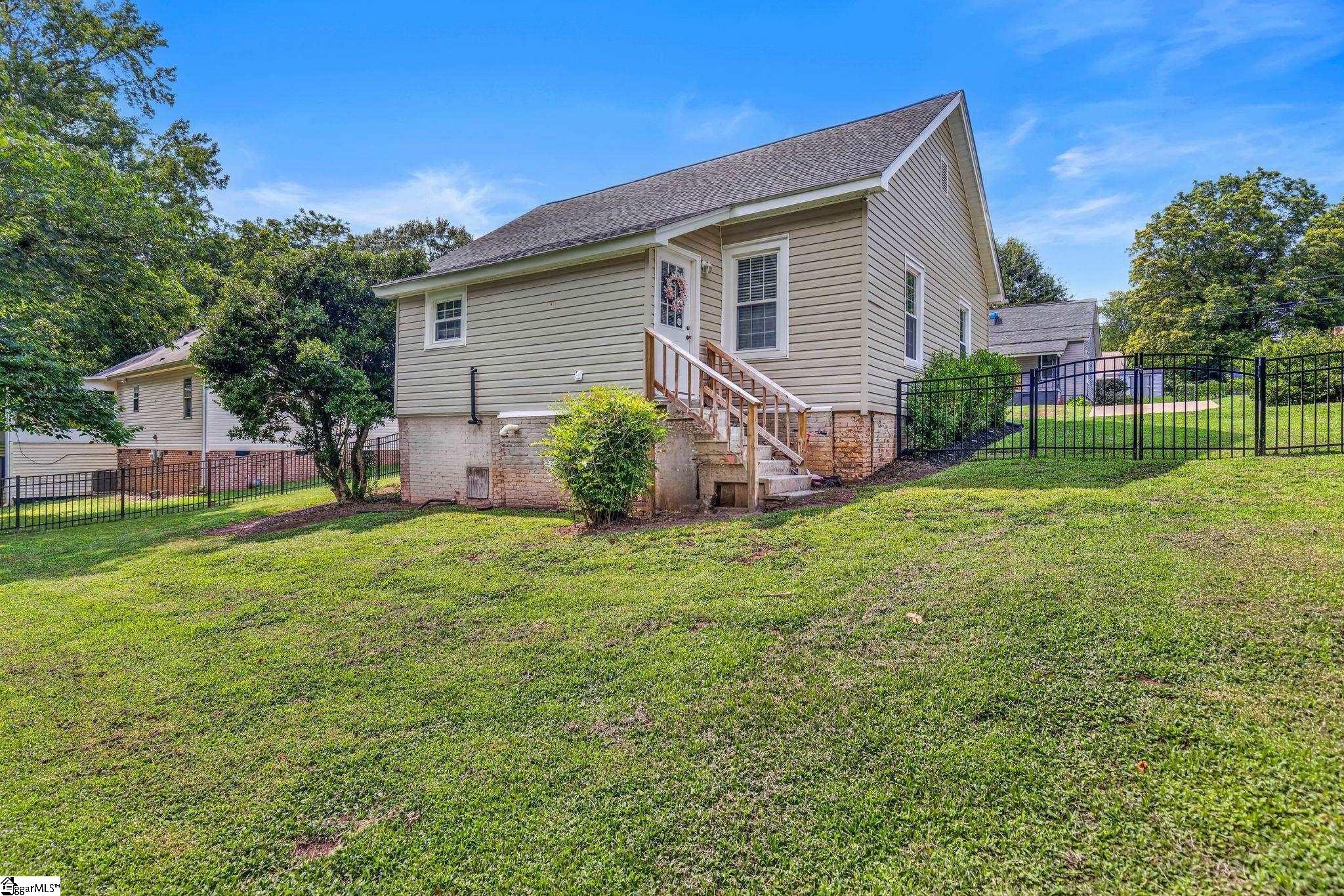 207 Woodside Circle Property Photo 29