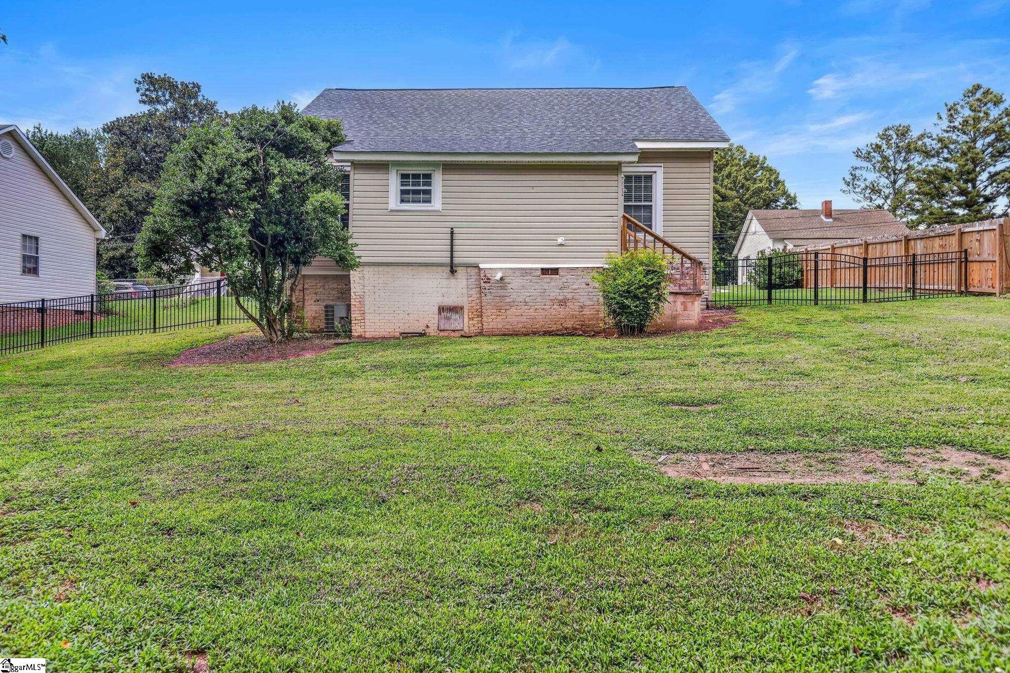 207 Woodside Circle Property Photo 30
