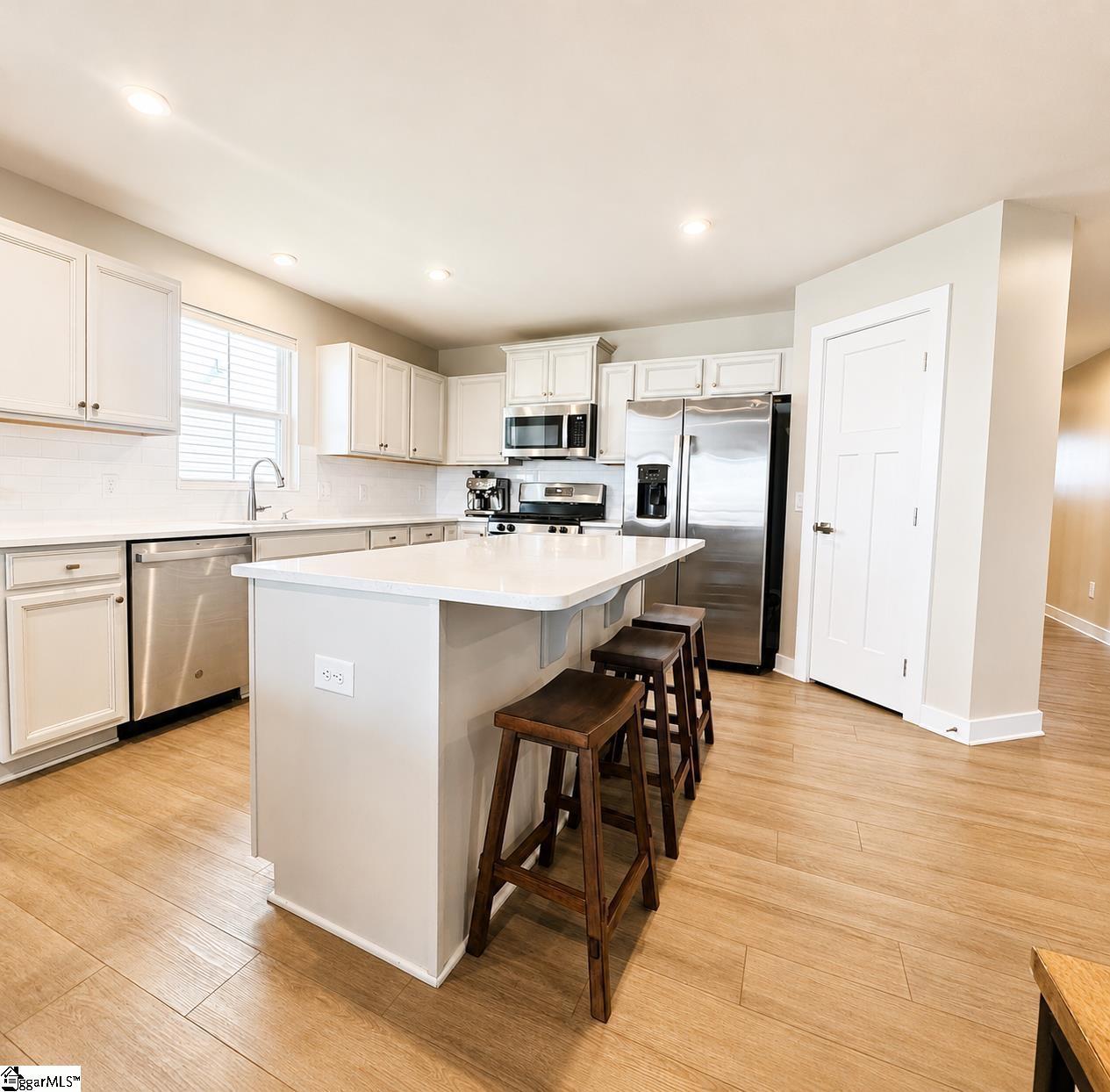 1324 Coffeetree Drive Property Photo 8