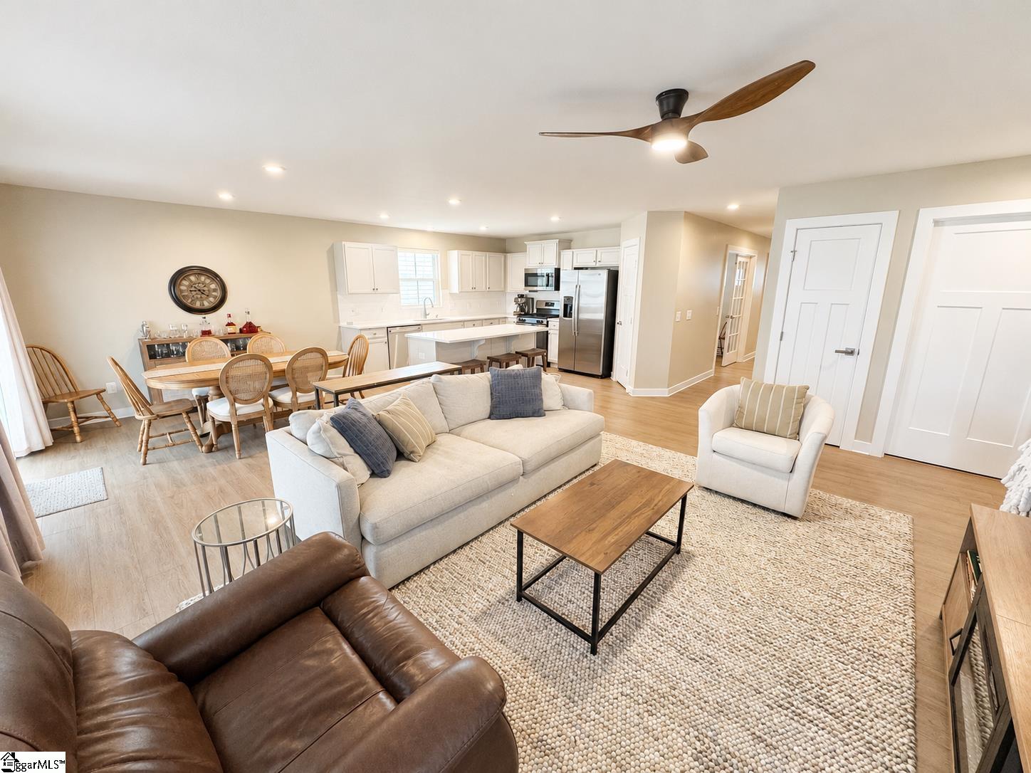 1324 Coffeetree Drive Property Photo 12