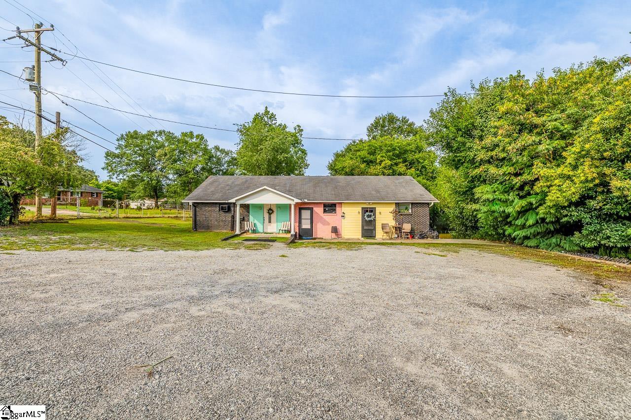 1501 B Boiling Springs Road Property Photo 3