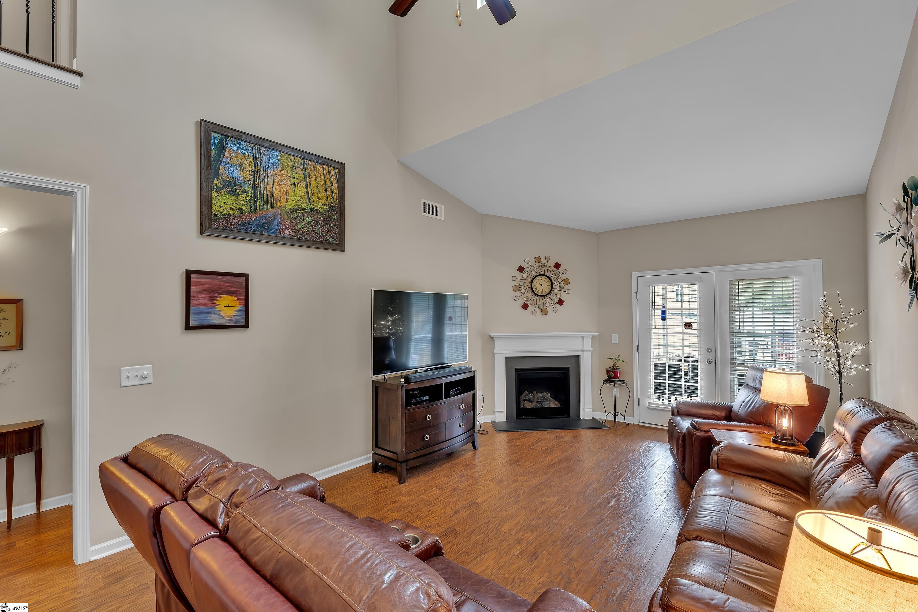 184 Shady Grove Drive Property Photo 3