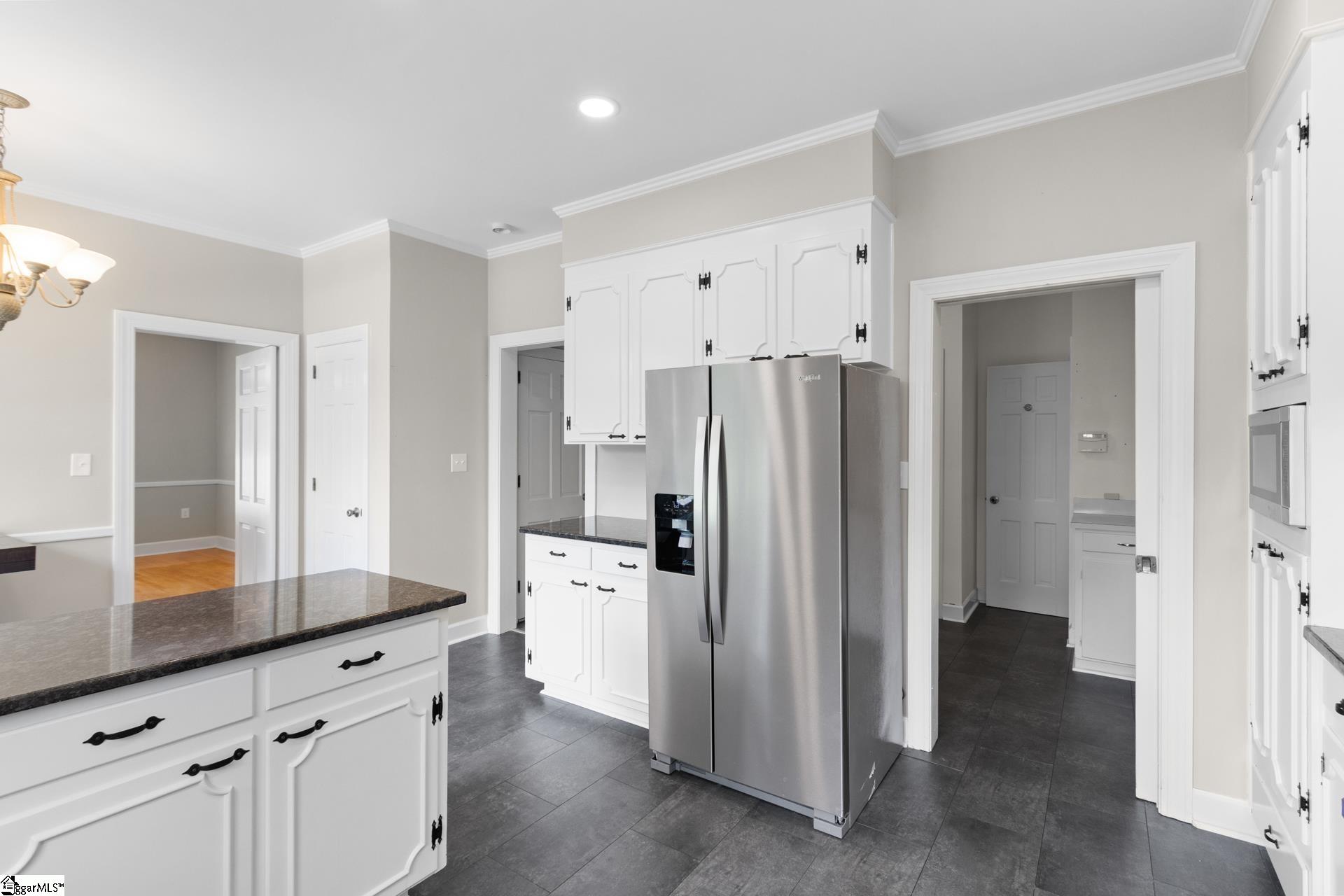 307 S Broad Street Property Photo 11