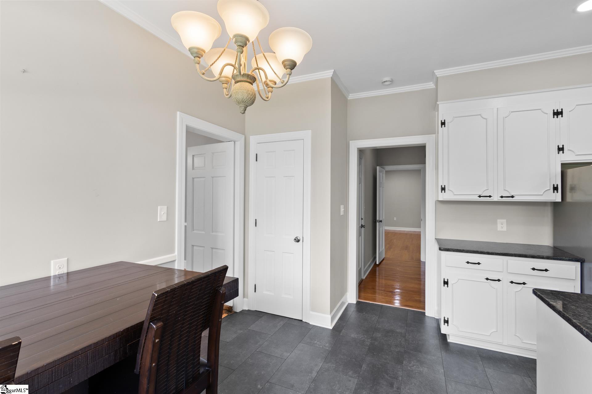 307 S Broad Street Property Photo 15