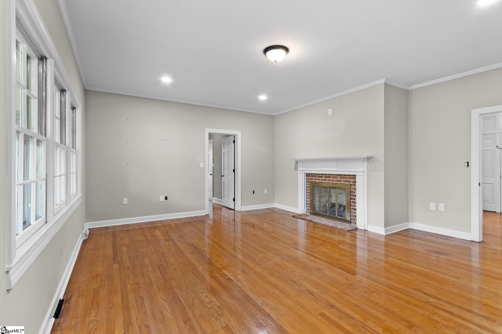 307 S Broad Street Property Photo 16