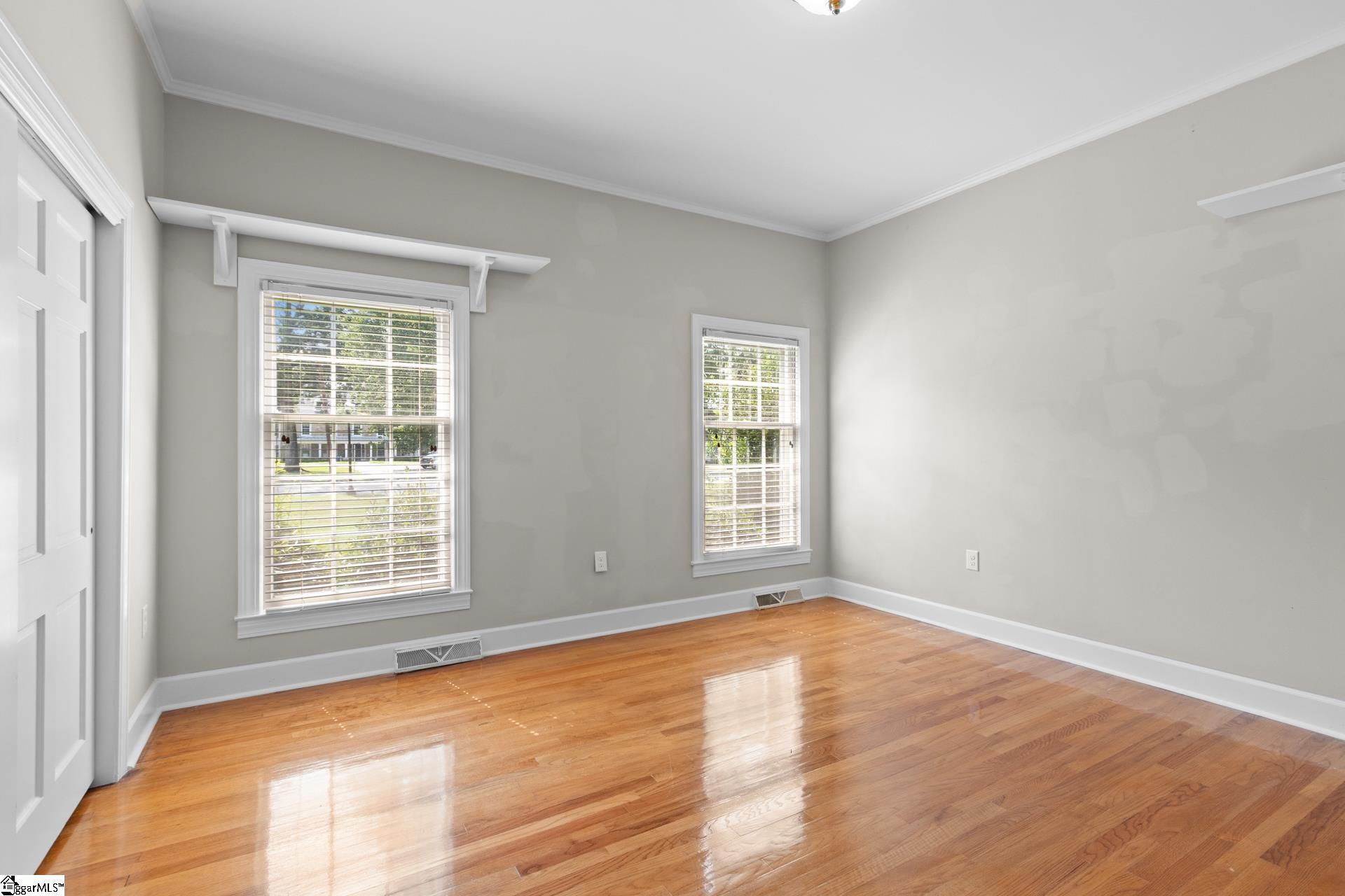 307 S Broad Street Property Photo 20