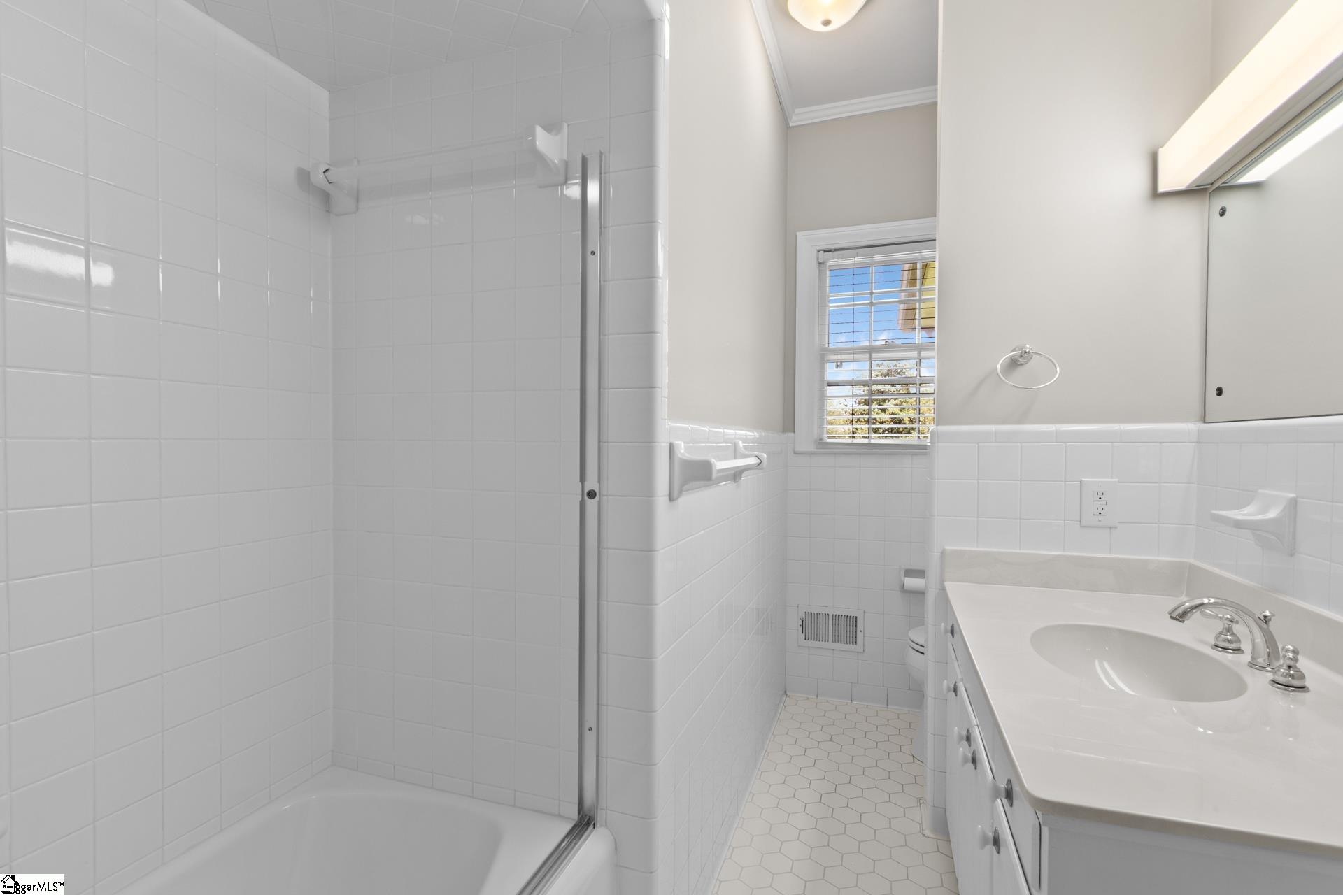 307 S Broad Street Property Photo 22
