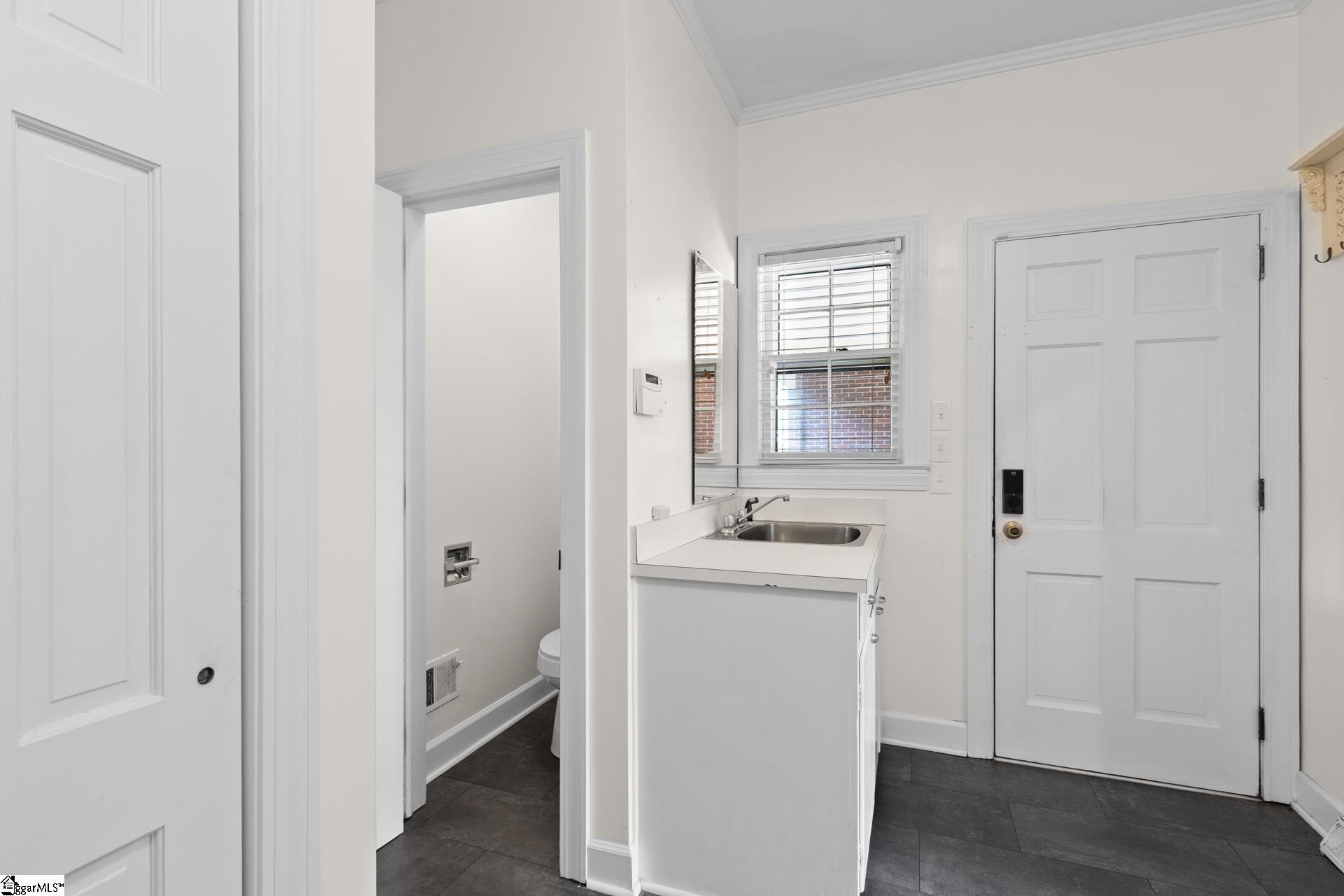 307 S Broad Street Property Photo 29