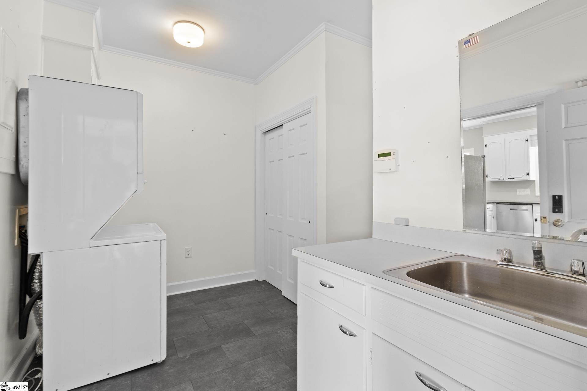 307 S Broad Street Property Photo 30