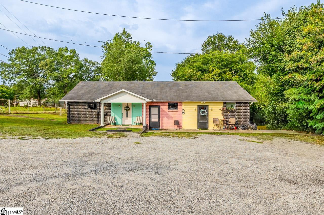 1501b Boiling Springs Road Property Photo 3