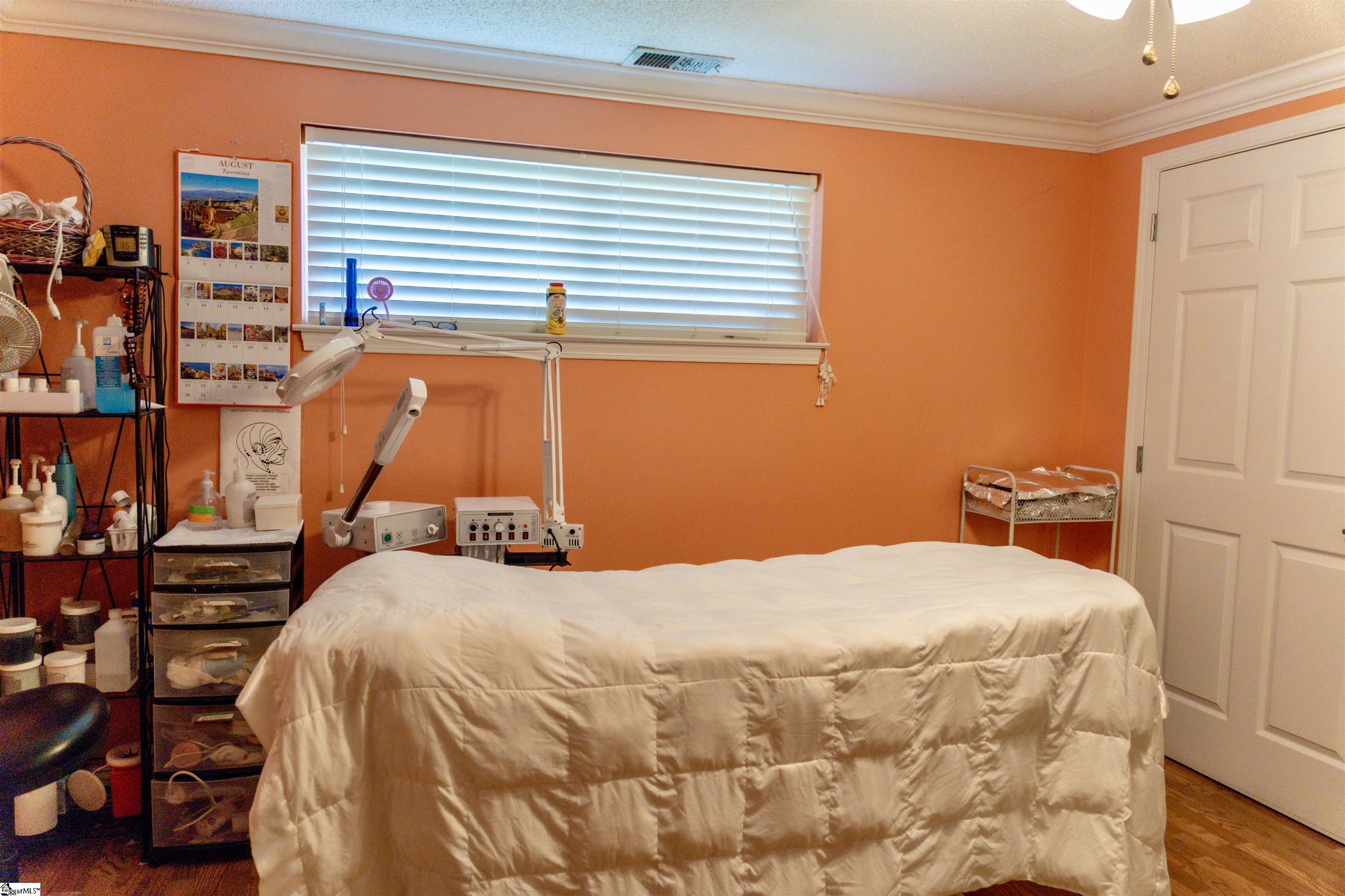 1501b Boiling Springs Road Property Photo 12