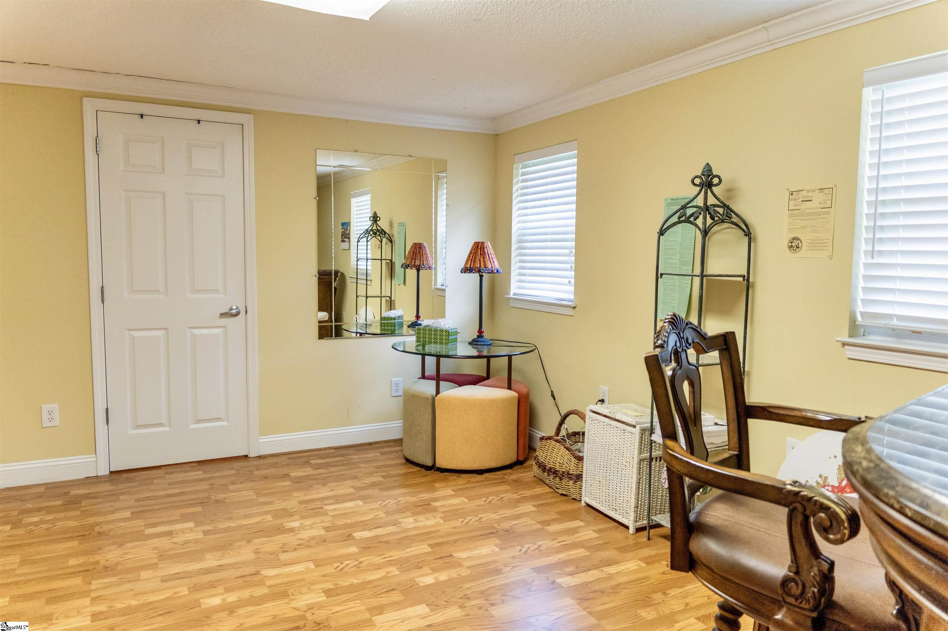 1501b Boiling Springs Road Property Photo 14