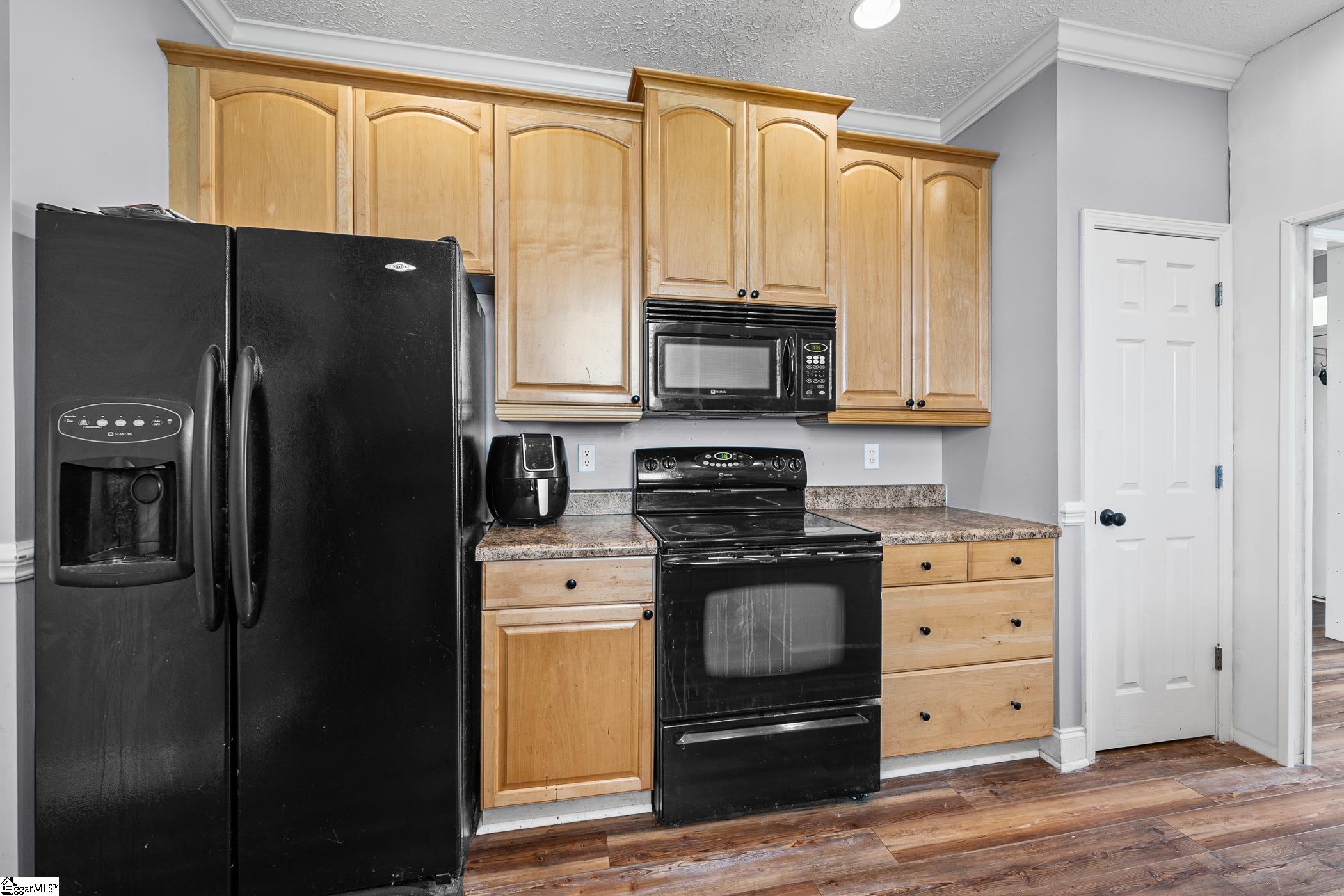 258 Gibbs Road Property Photo 8