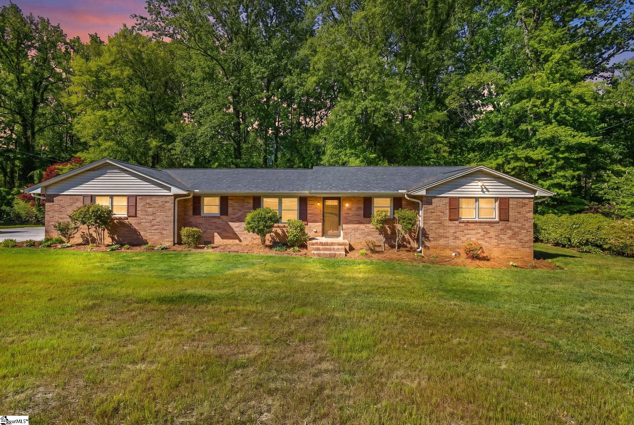 11 Fontana Drive Property Photo 2
