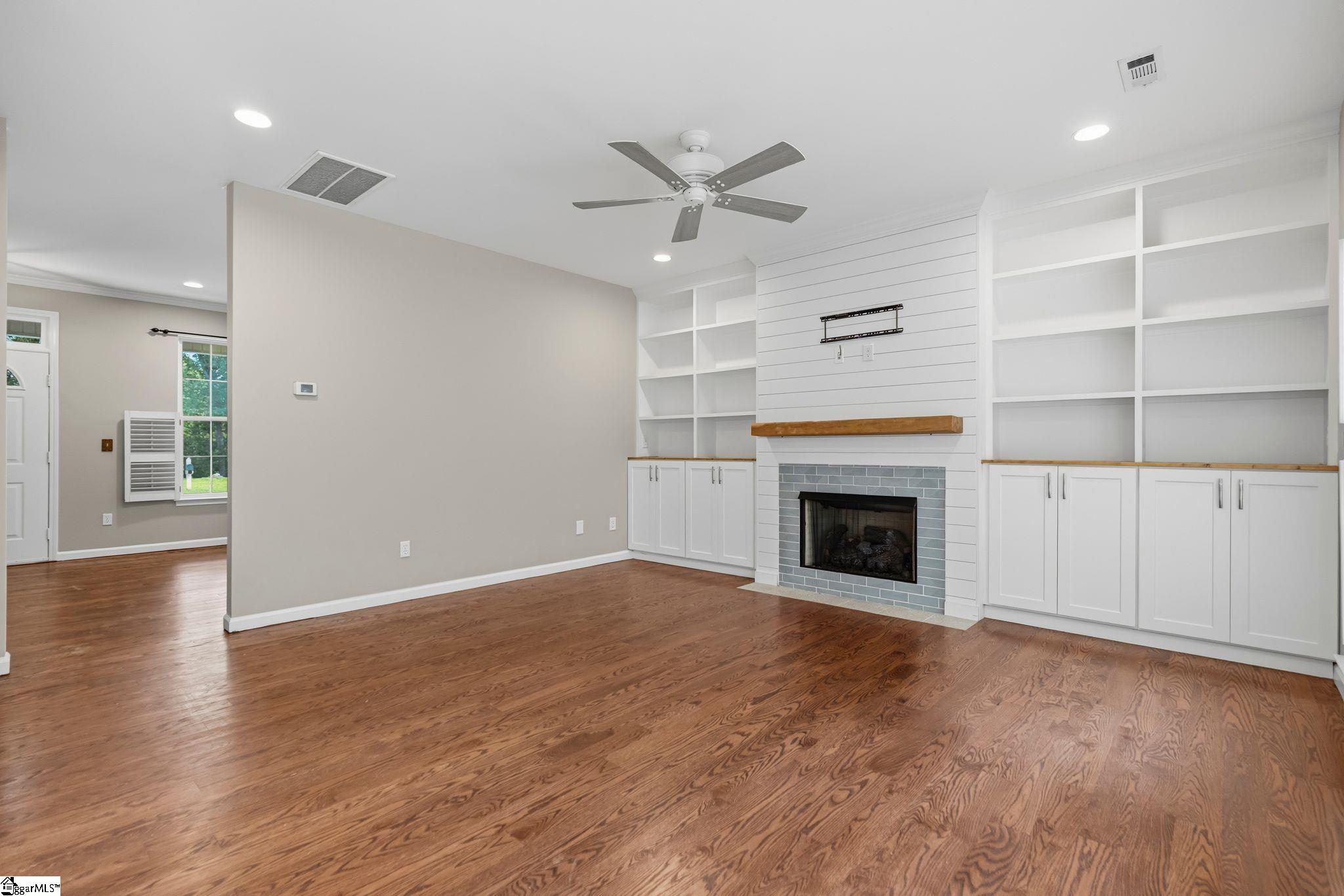 428 Ashley Oaks Drive Property Photo 10