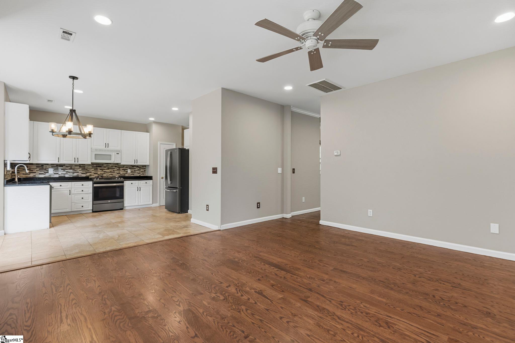 428 Ashley Oaks Drive Property Photo 12