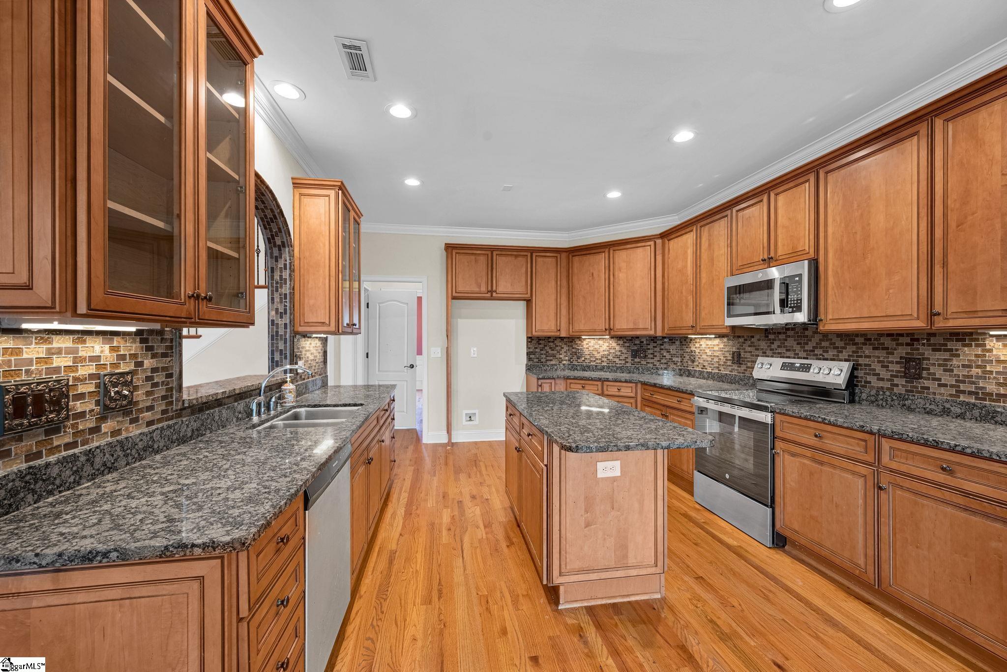 115 Gladstone Way Property Photo 15