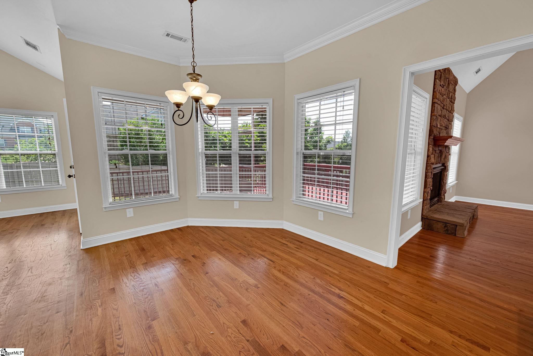 115 Gladstone Way Property Photo 19
