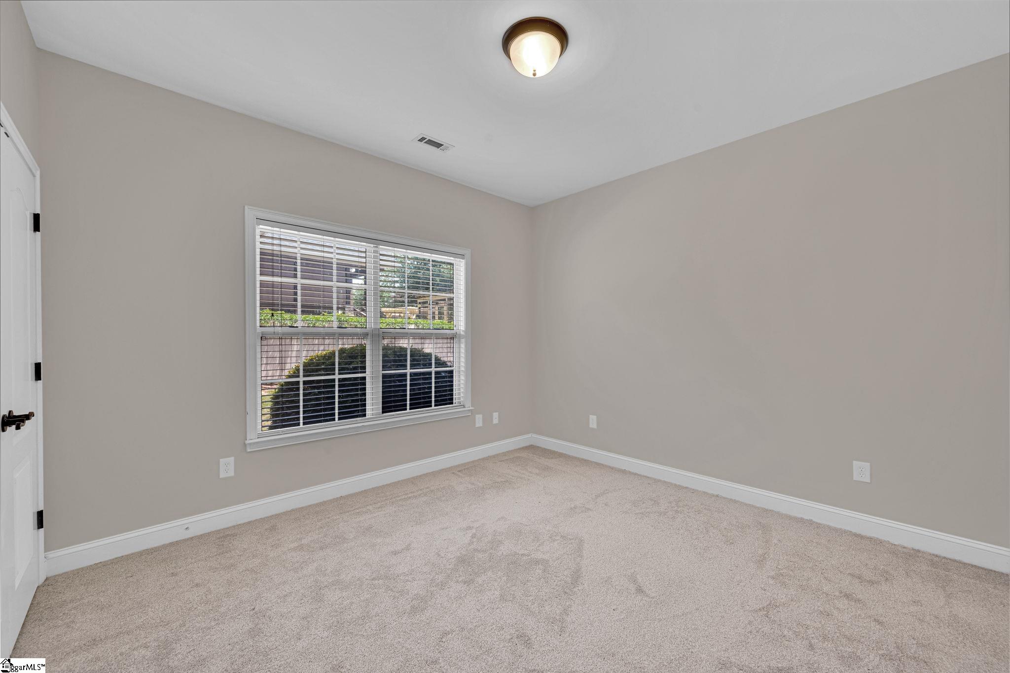 115 Gladstone Way Property Photo 30