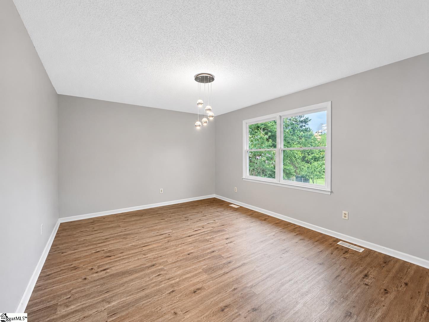 164 Greenway Avenue Property Photo 6