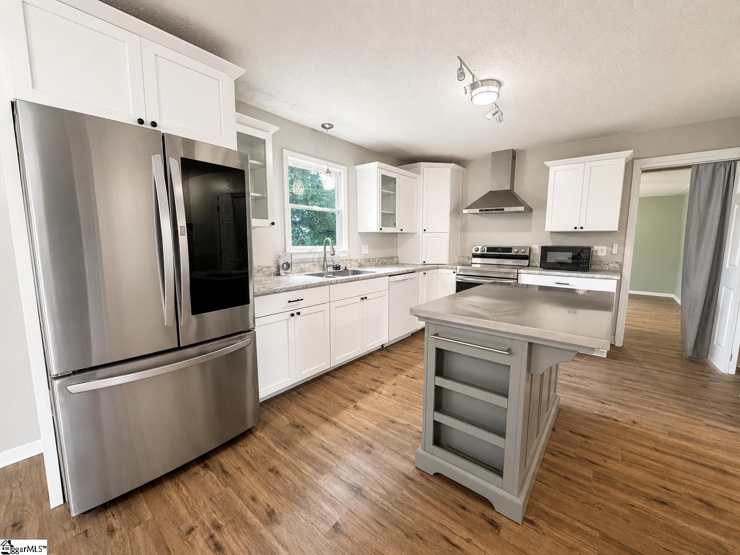 164 Greenway Avenue Property Photo 7