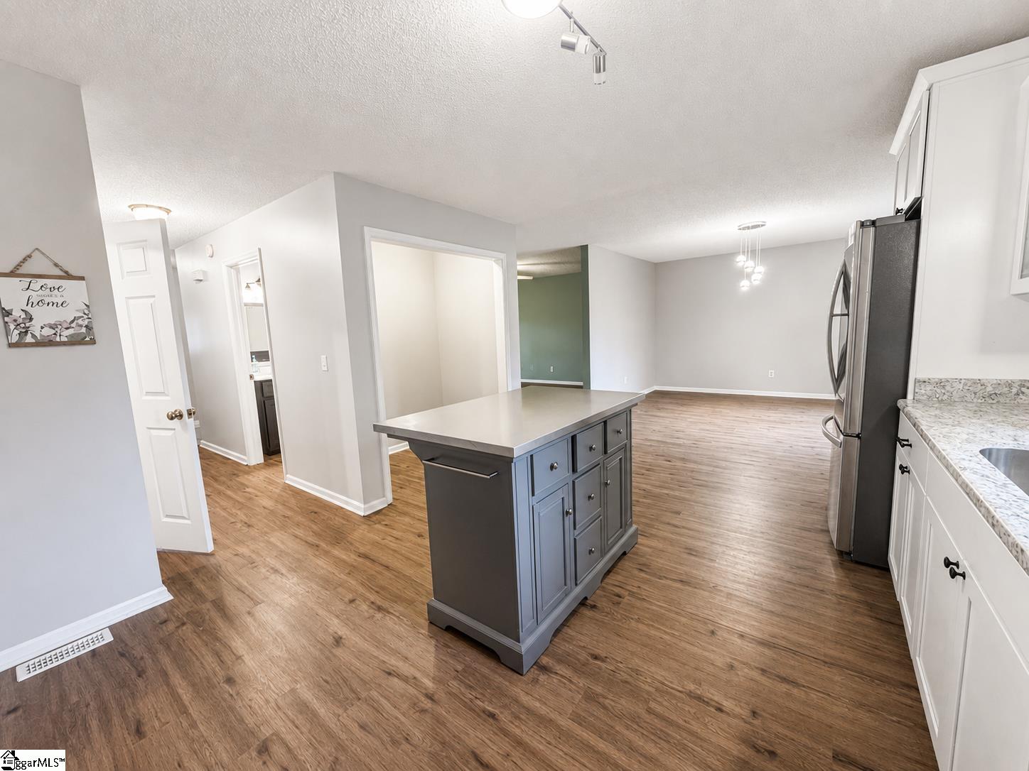 164 Greenway Avenue Property Photo 8