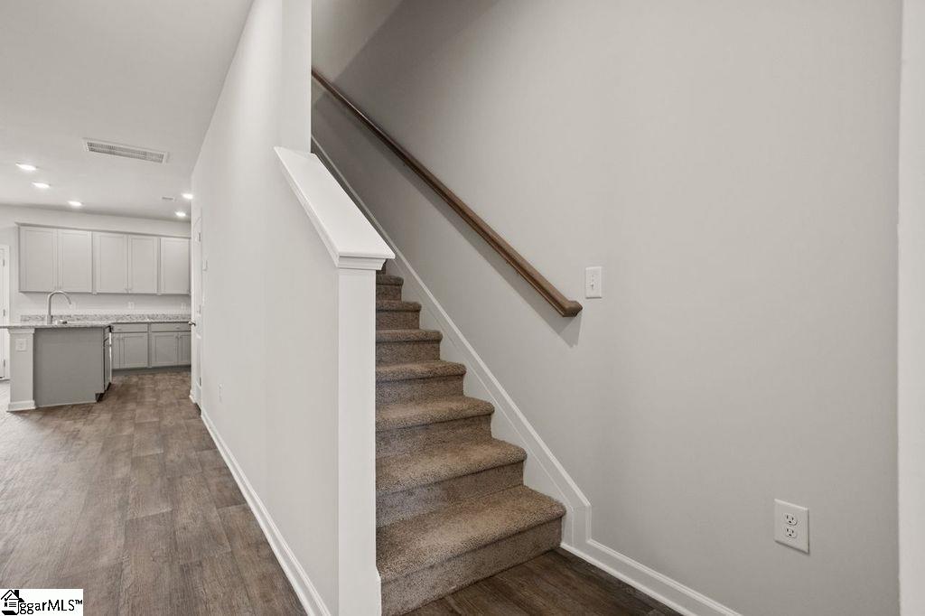 315 Heswall Court Property Photo 4