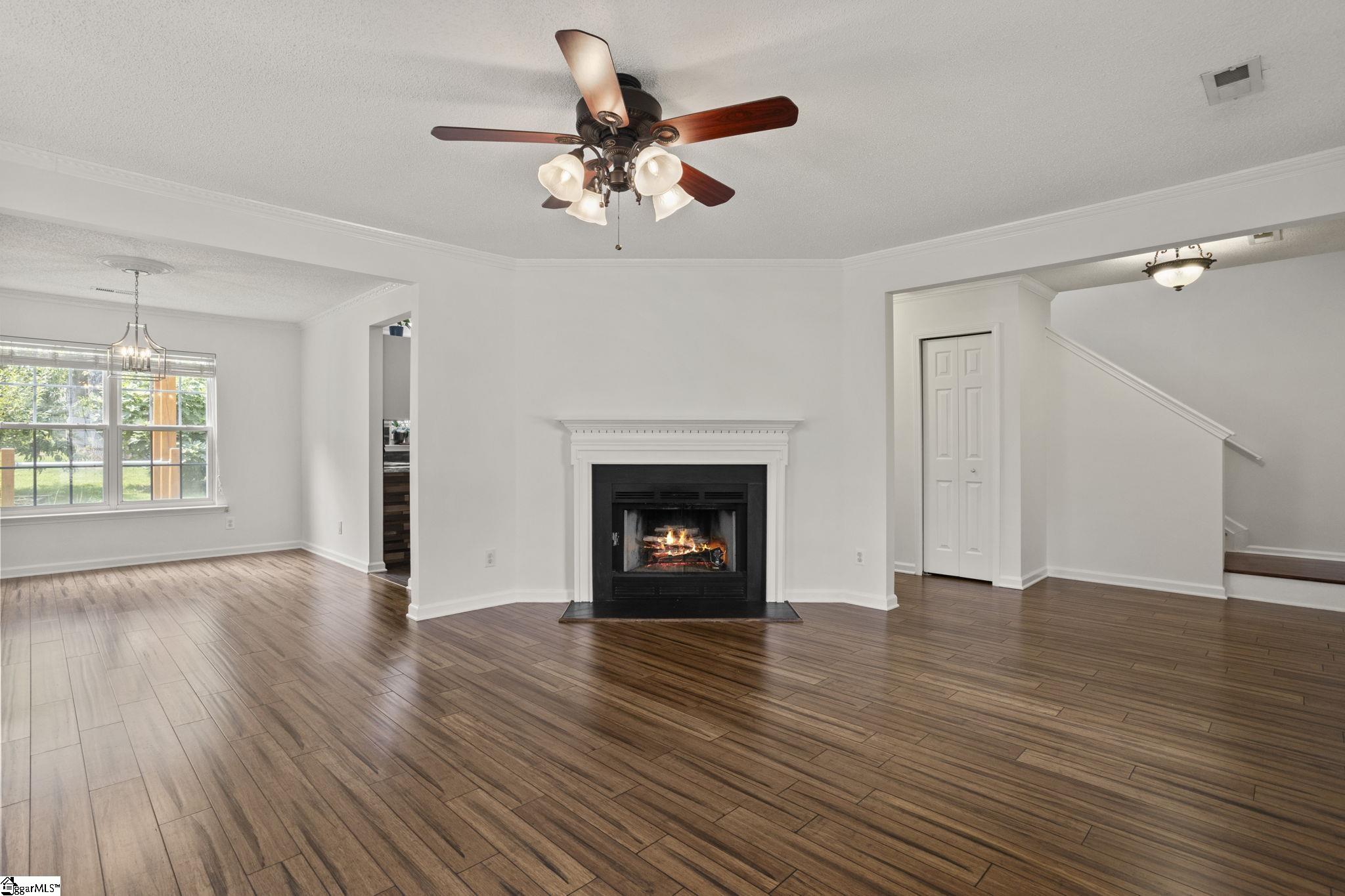 103 Raleigh Court Property Photo 4