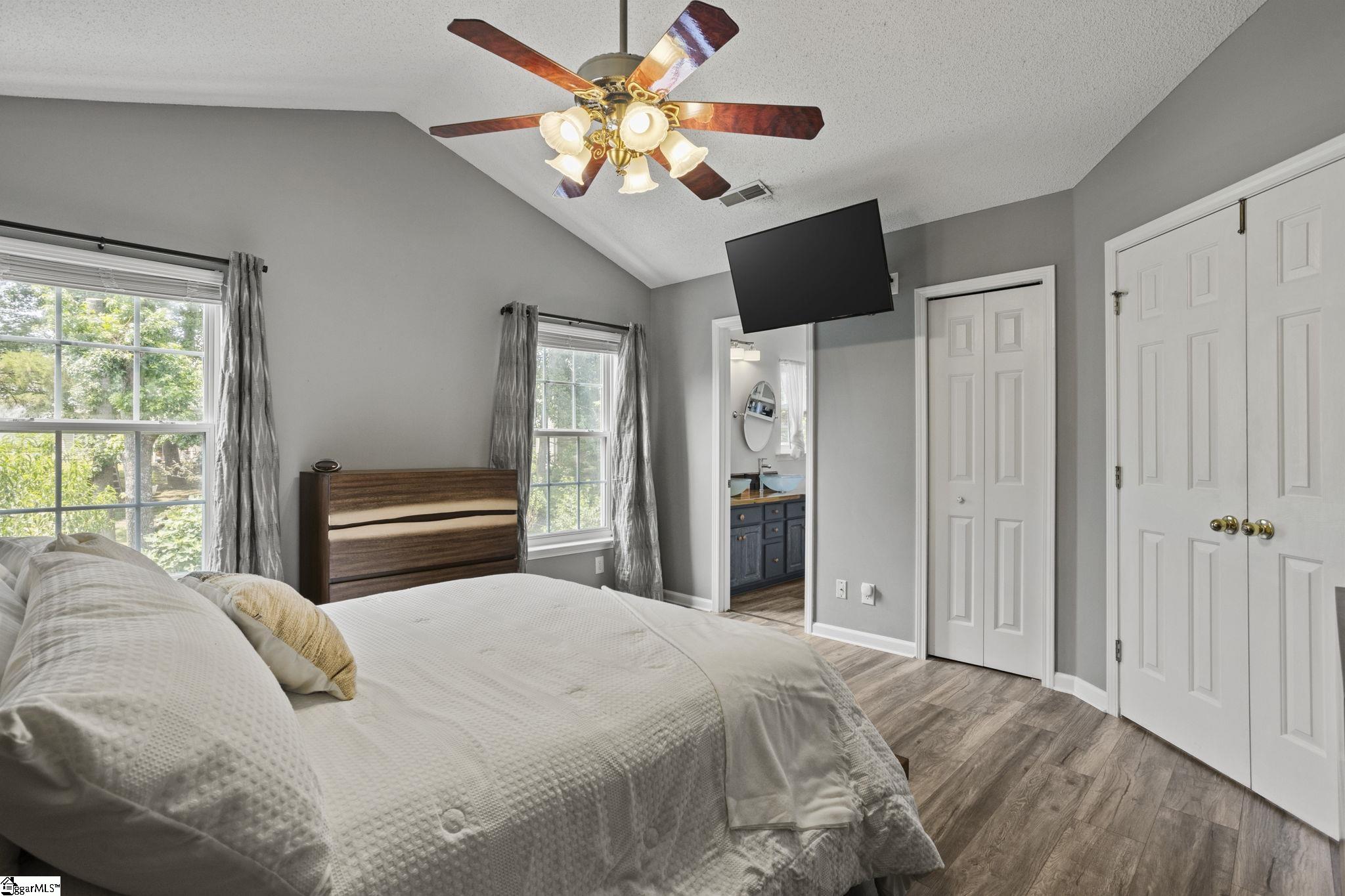 103 Raleigh Court Property Photo 18