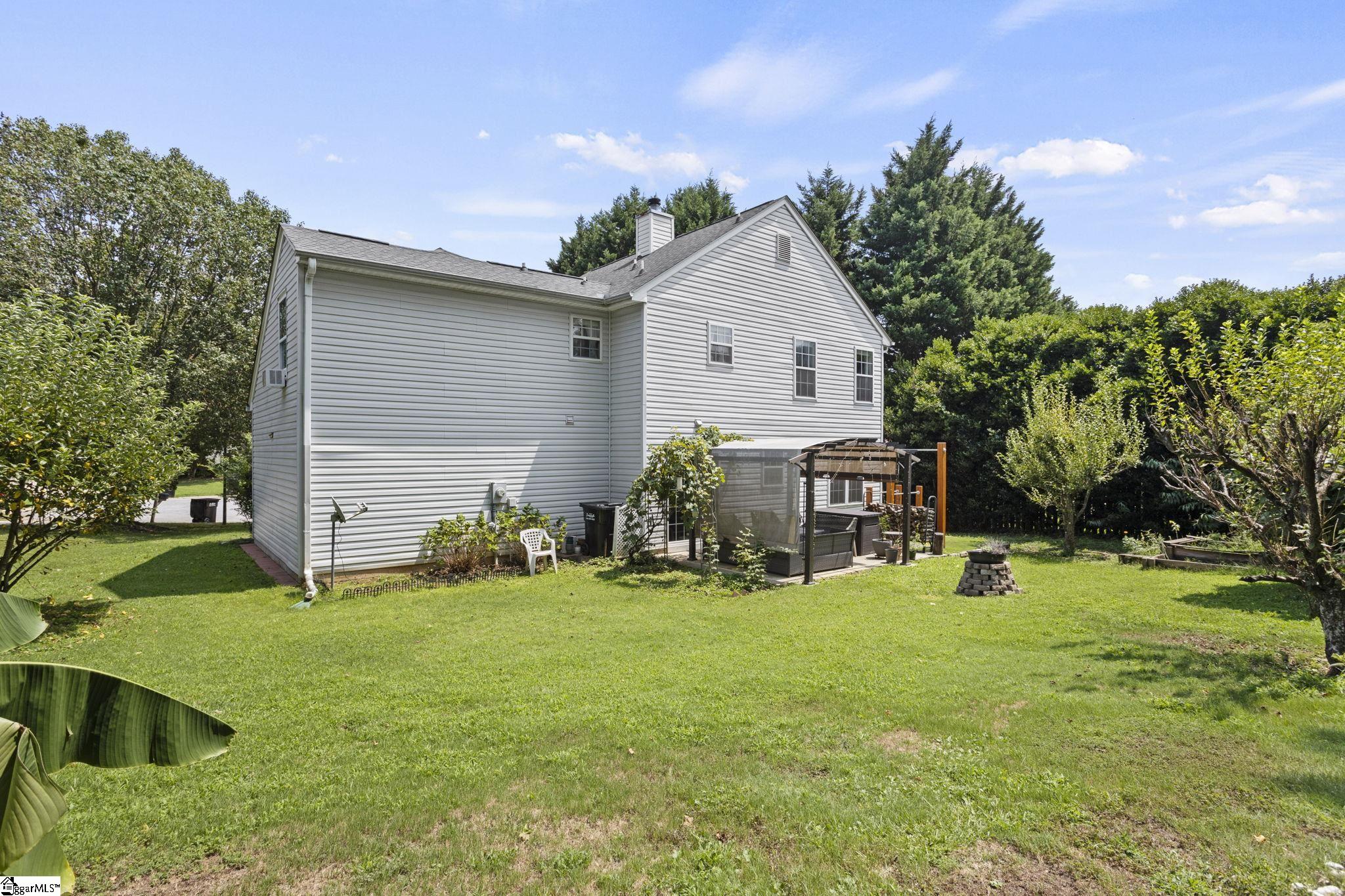 103 Raleigh Court Property Photo 28