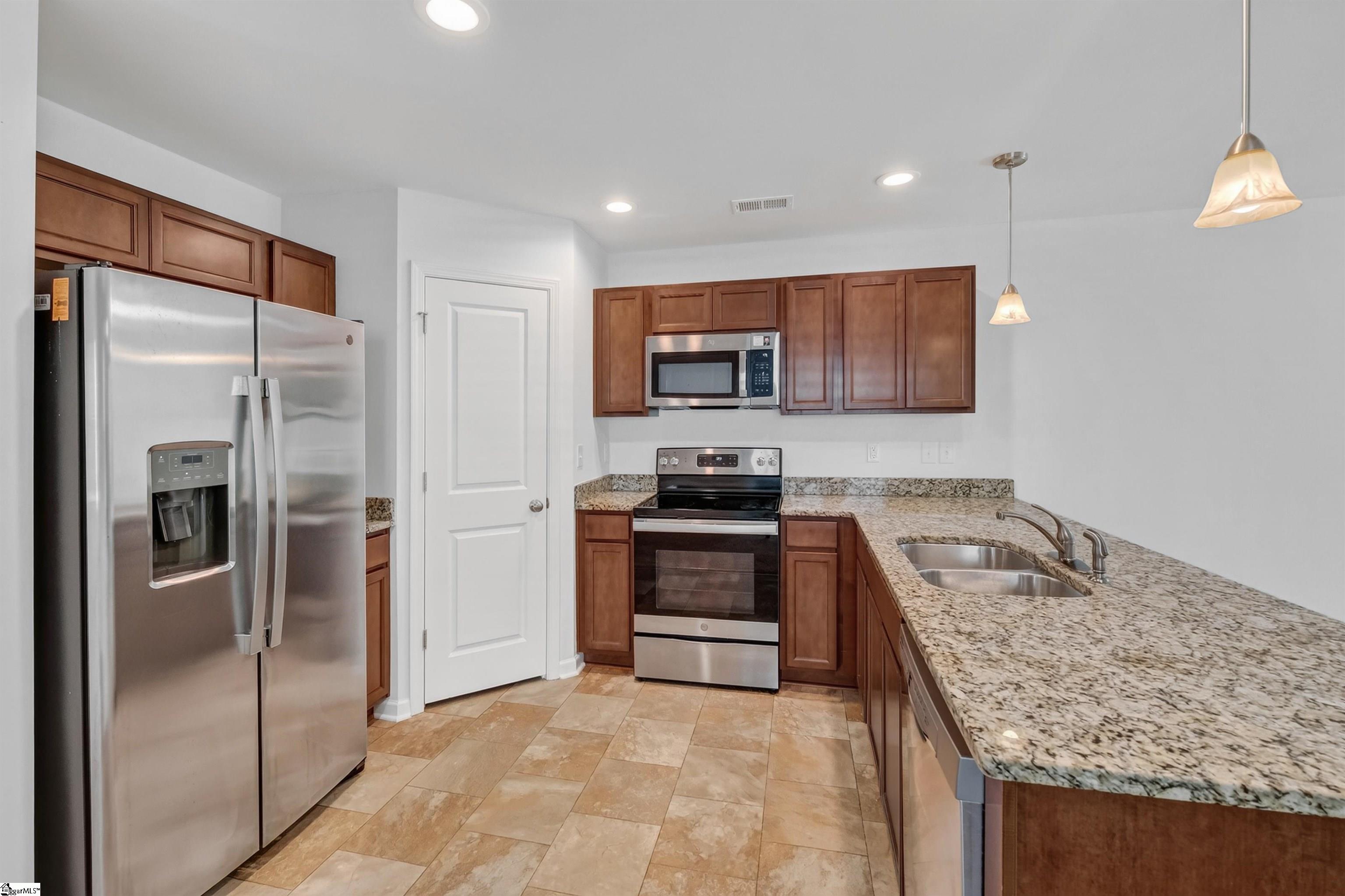 648 Millsgate Circle Property Photo 11
