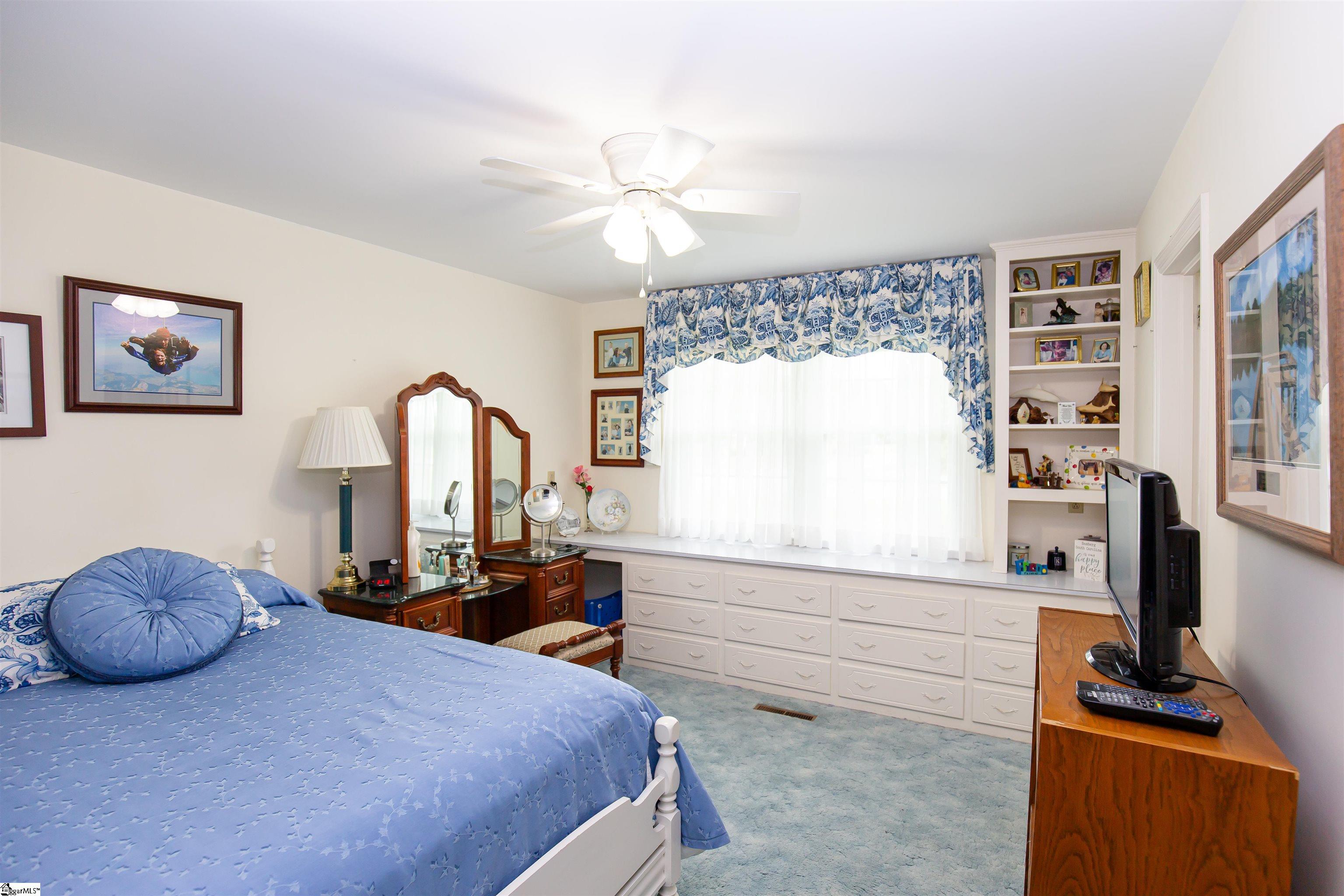 204 Pine Street Property Photo 28