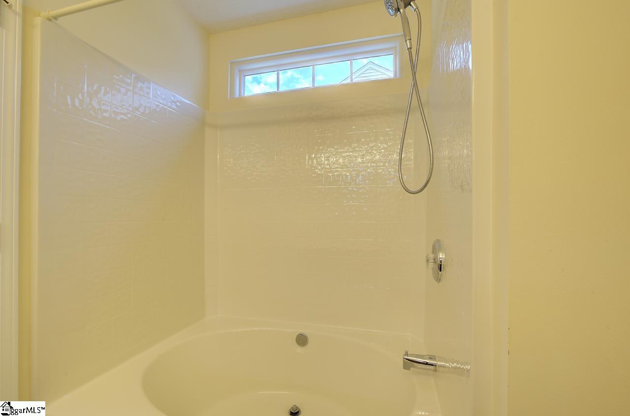 313 Highgate Circle Property Photo 15