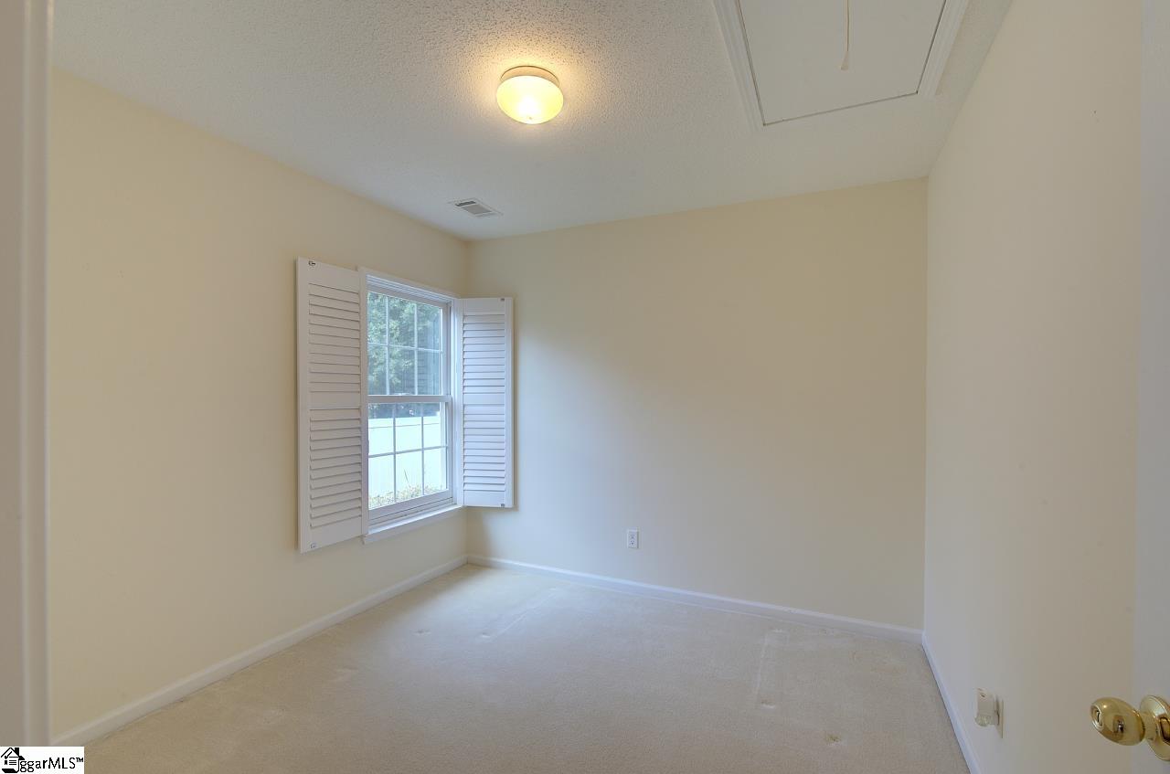 313 Highgate Circle Property Photo 17